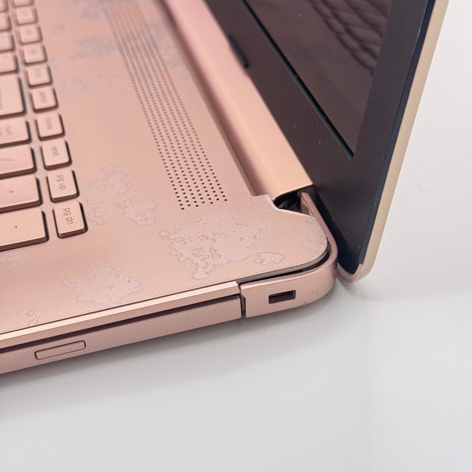 HP 17-by0010cy Laptop 17 Inch i3 8GB 1TB Pink READ