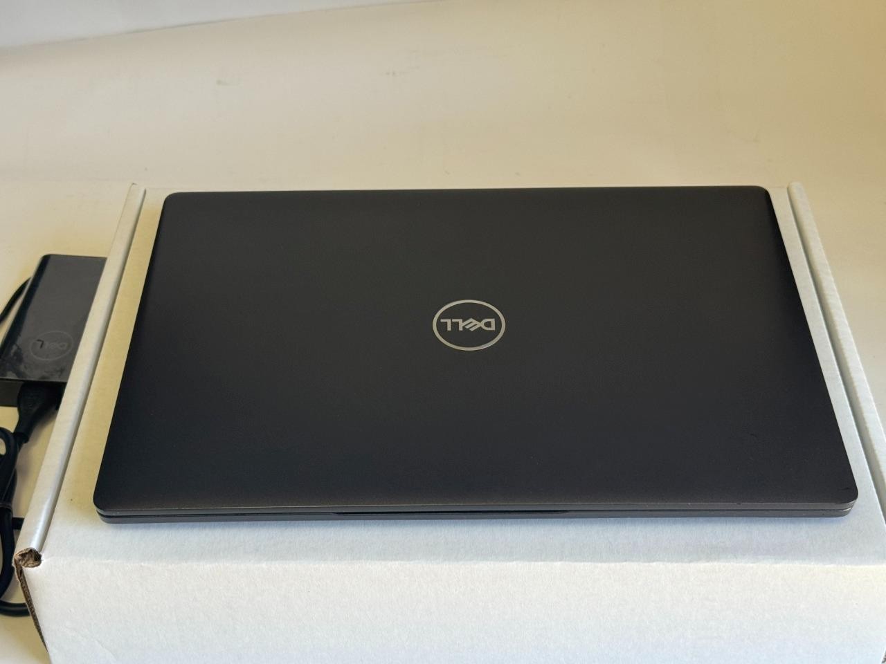 Dell Latitude 5400 14″ Intel Core i5-8365U 1.6GHz 16GB RAM 512GB SSD, Grade C