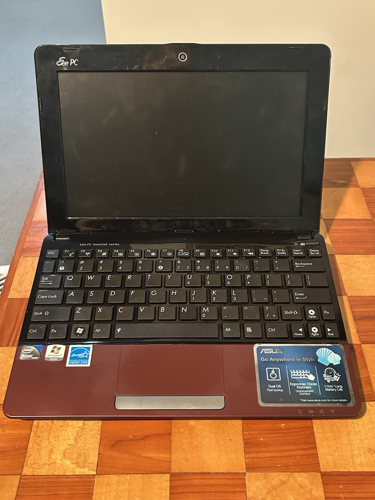 Asus eee pc 1015px- 2gb RAM- 480gb SSD- with Power Cord- Running MX Linux