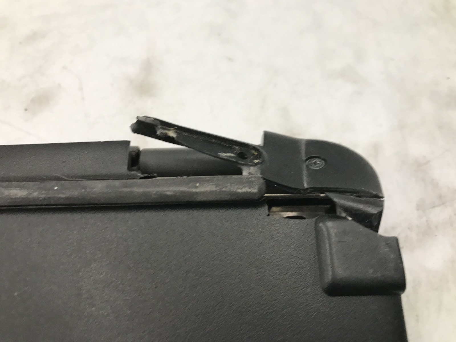 DELL LATITUDE 3189 – BOOTS TO BIOS – INTEL PENTIUM N4200 – 4GB RAM -READ DESC-BB