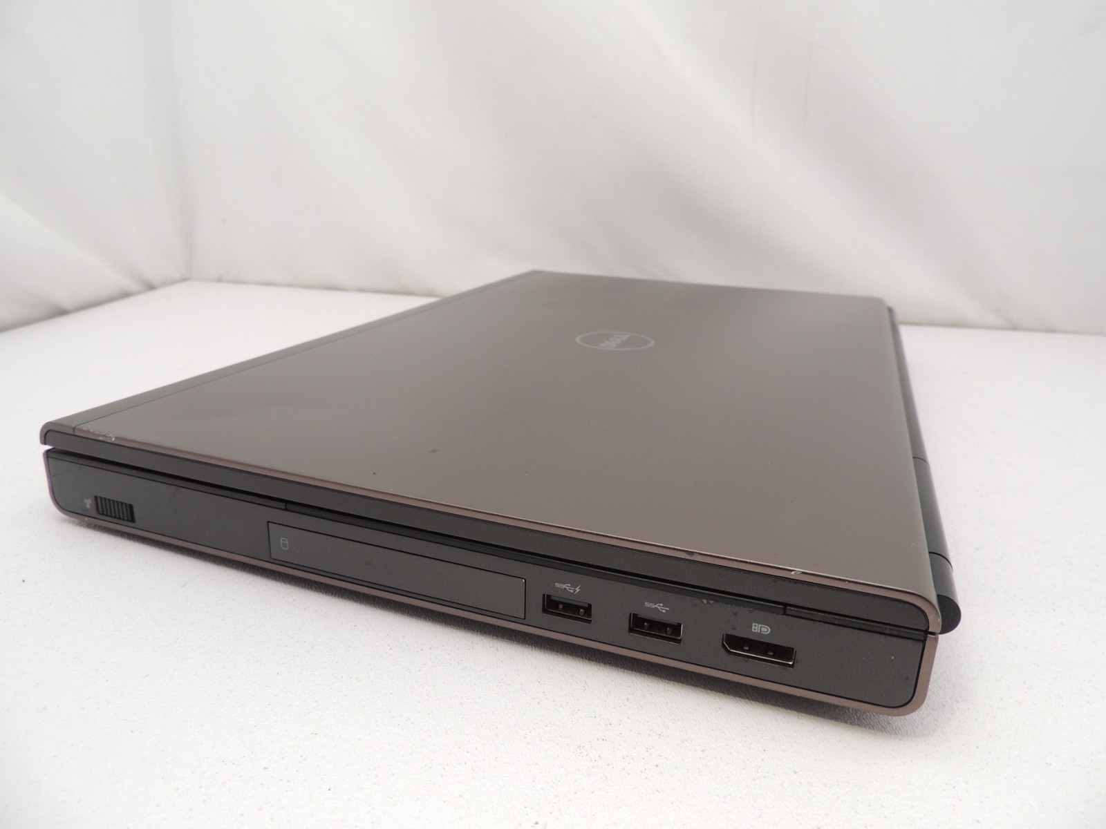 Dell Precision M6800 17.3″ Core i5 4200M 16GB 480GB AMD M6100 2GB Laptop No OS