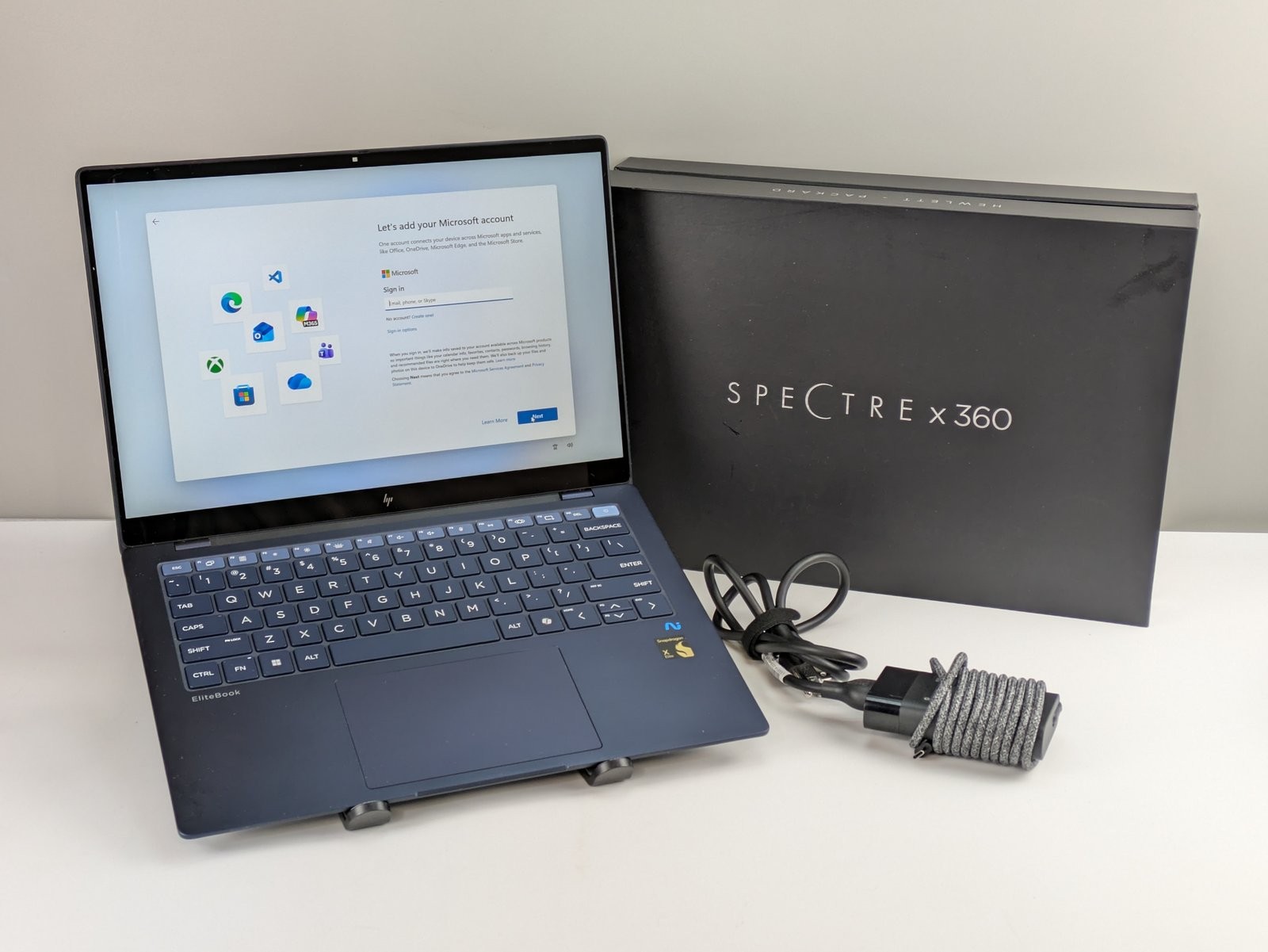 HP EliteBook Ultra G1q 14″ Snapdragon X Elite 16GB RAM 512GB SSD 2.2K W11P