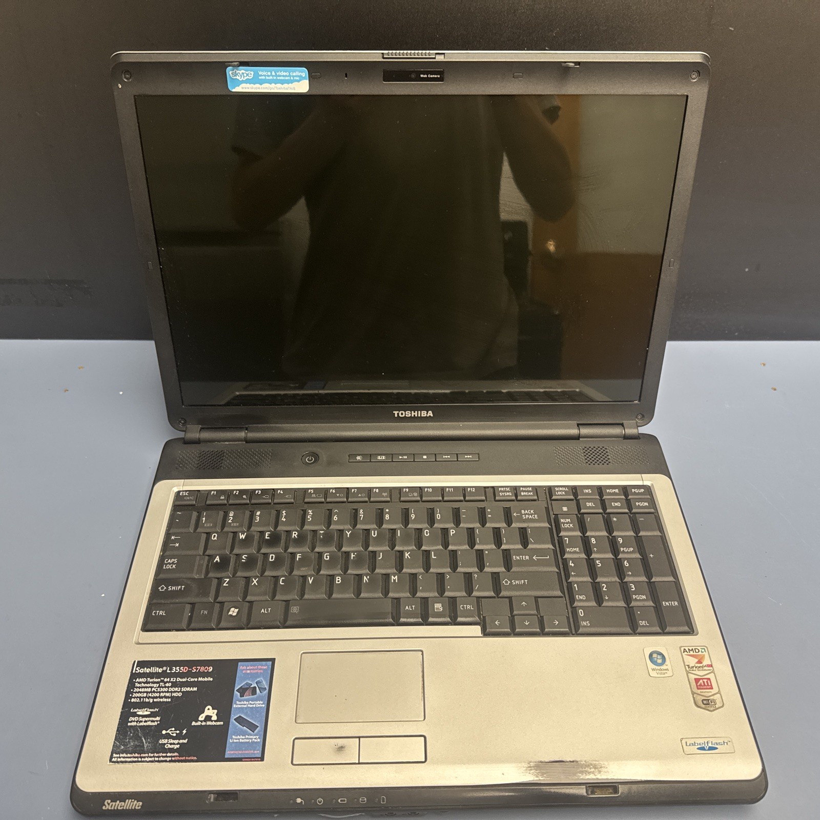 Toshiba Satalite PSLE0U-00H00J