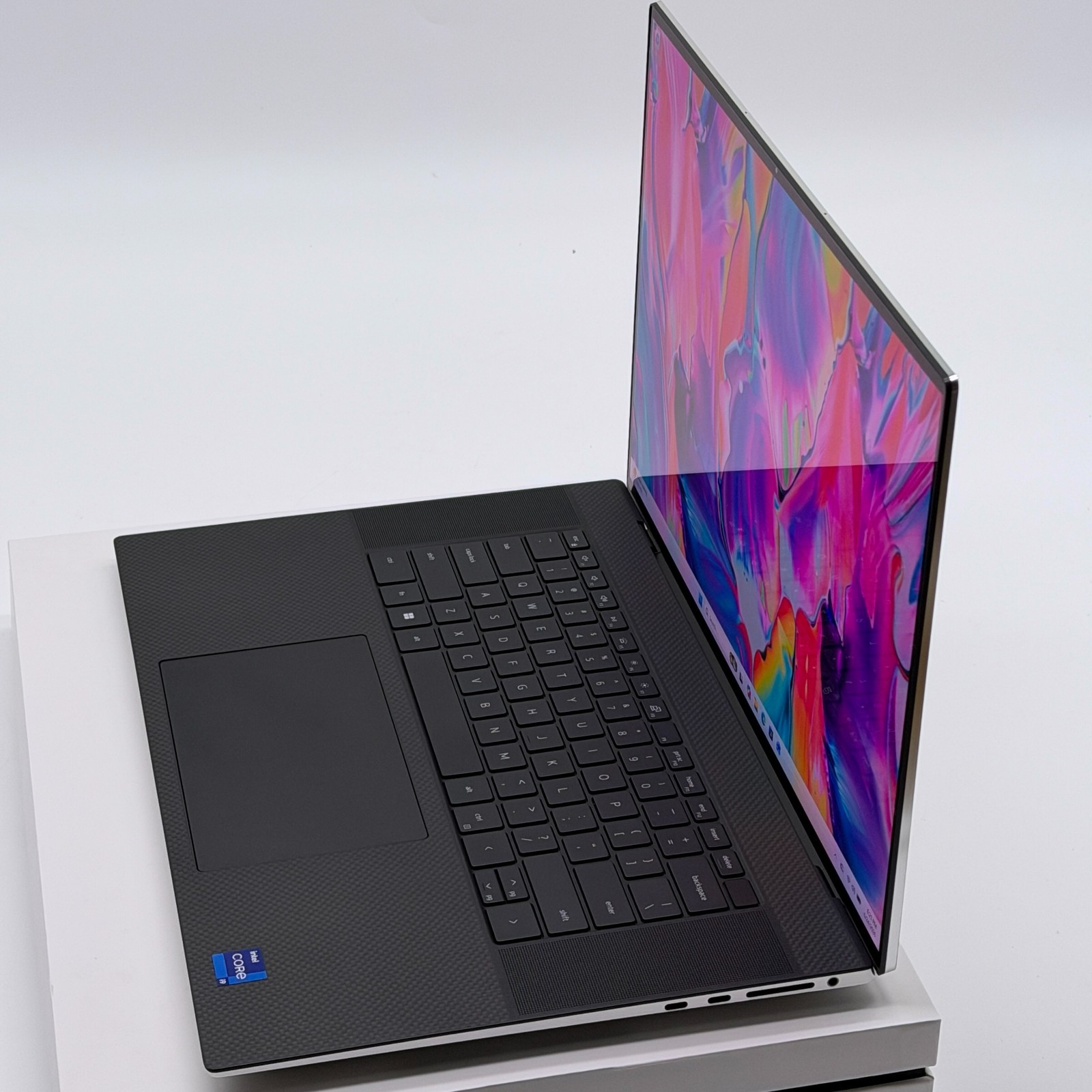 Dell XPS 17 9730 4K TOUCH i9-13900H✓64GB RAM✓1TB ✓Nvidia RTX 4070✓100% BATTERY