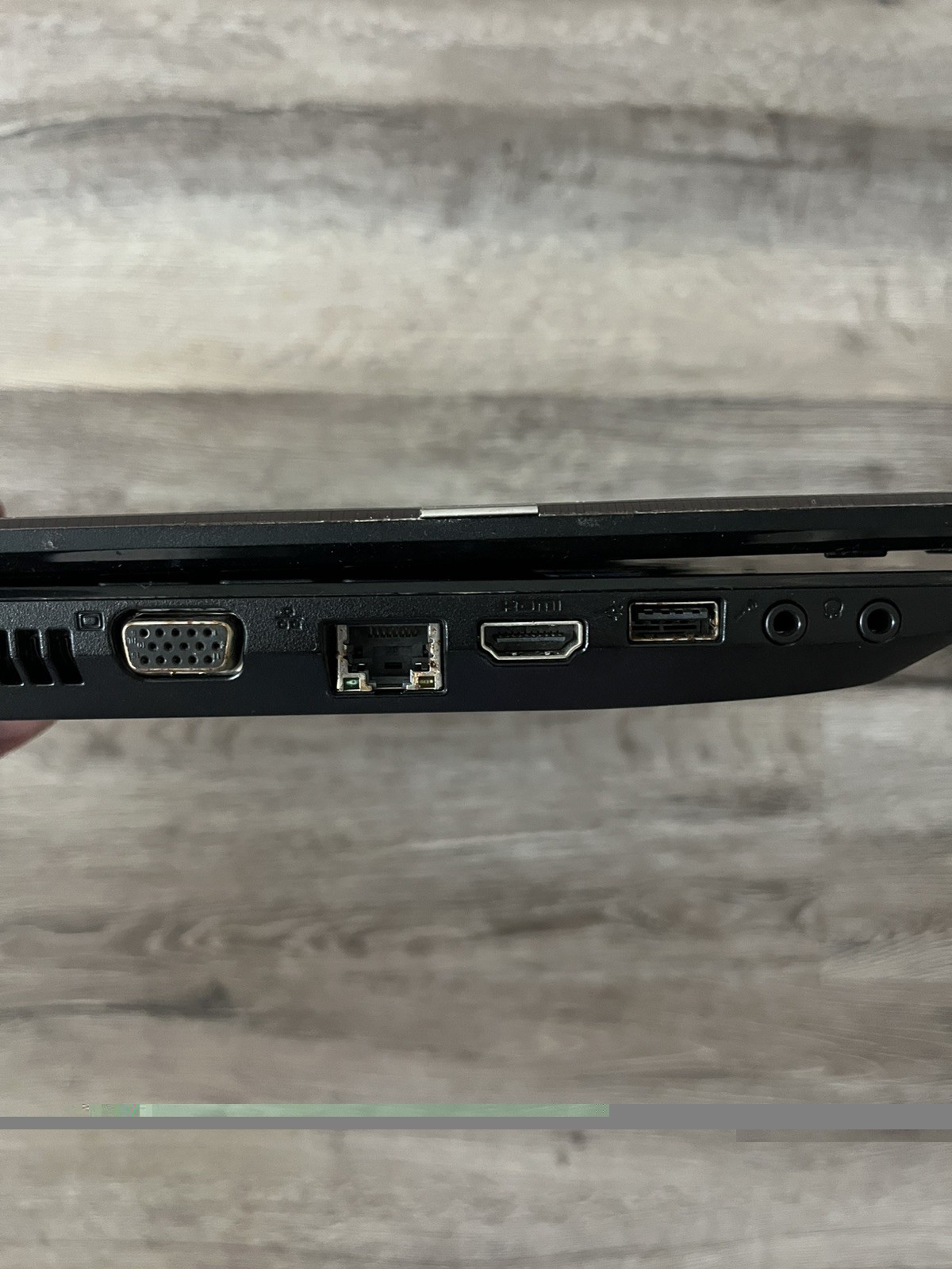 GATEWAY NEW90 LAPTOP – INTEL CORE I3 – 4GB RAM – BAD BATTERY READ DESCRIPTION