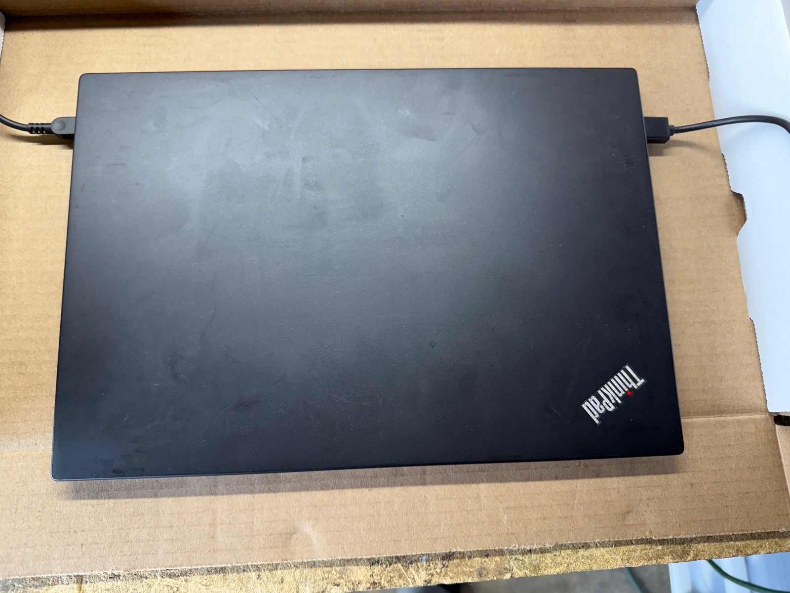 Lenovo Thinkpad T490s i7-8665U 1.9GHz, 8GB, 14″, No Drive, Dock, AC Adapter