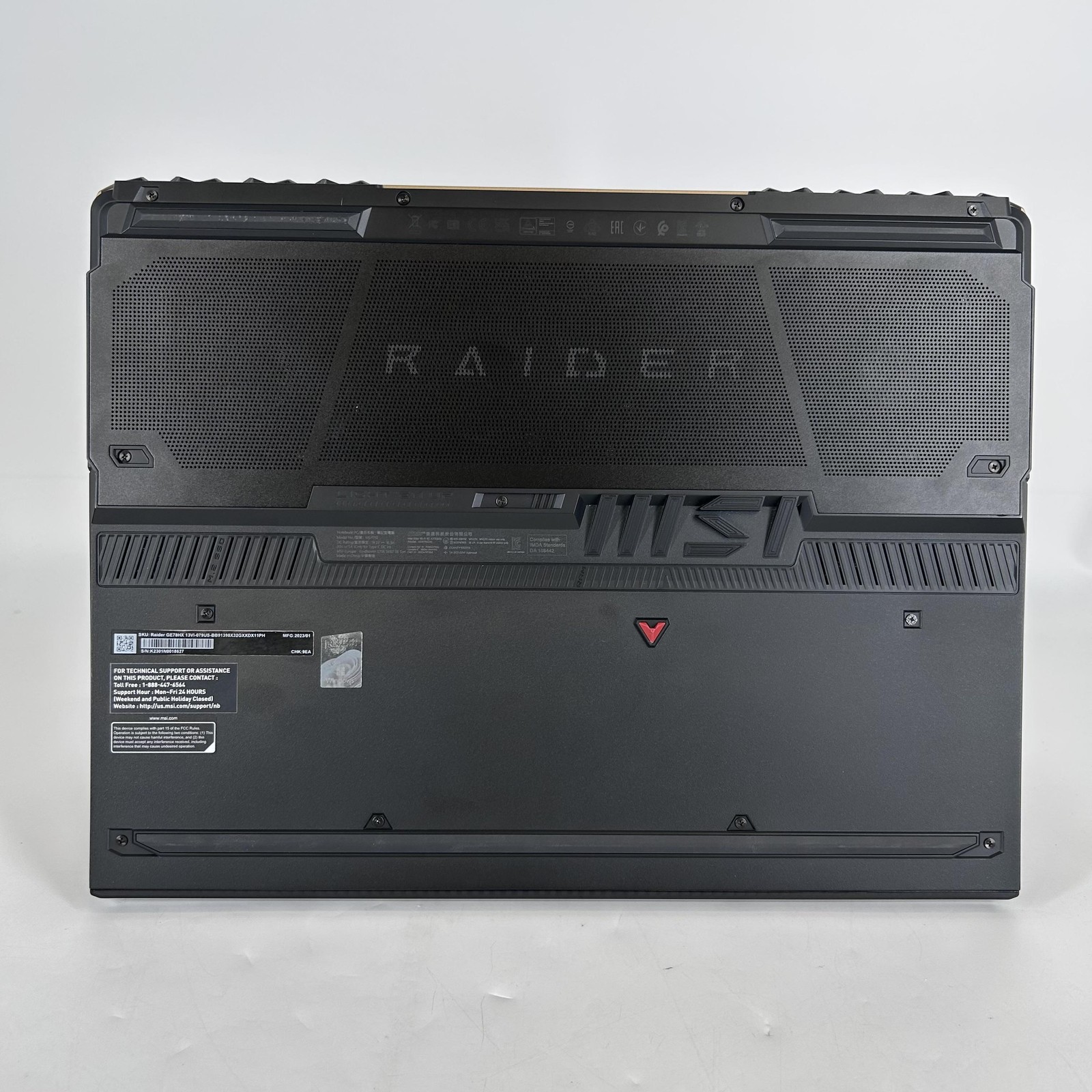 MSI Raider GE78 HX 17 240Hz QHD+ 2.2 GHz i9-13980HX 32GB 2TB SSD RTX 4090
