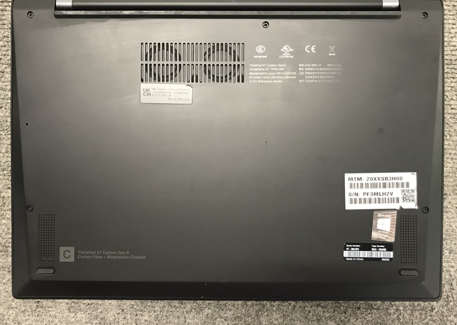 Lenovo ThinkPad X1 Carbon Gen 9 14″ Laptop i7-1165G7 16GB RAM 256GB NVMe