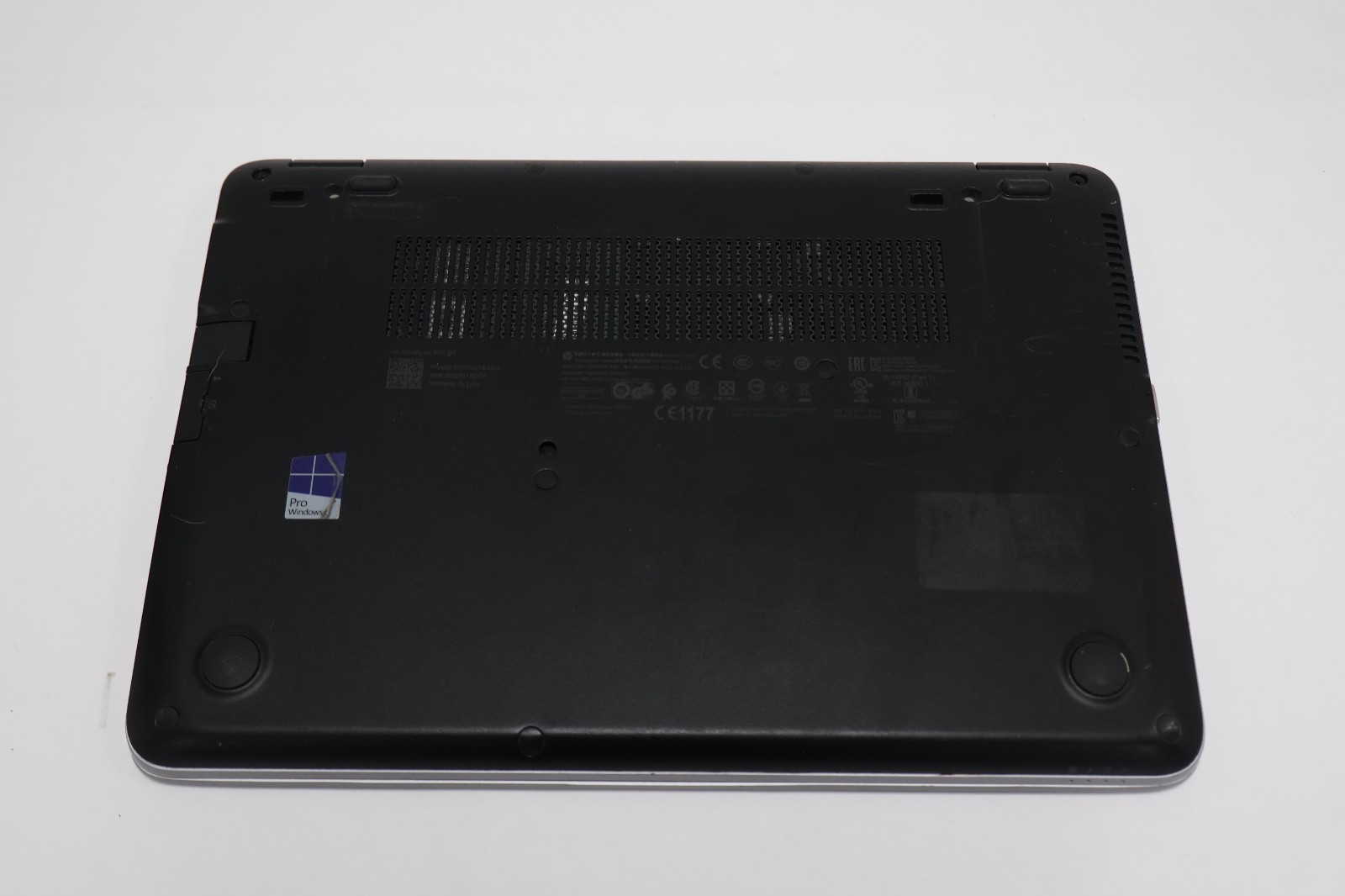 HP Elitebook 725 G3 – AMD PRO A12-8800B R7 – 16GB RAM – 256GB SSD NO OS