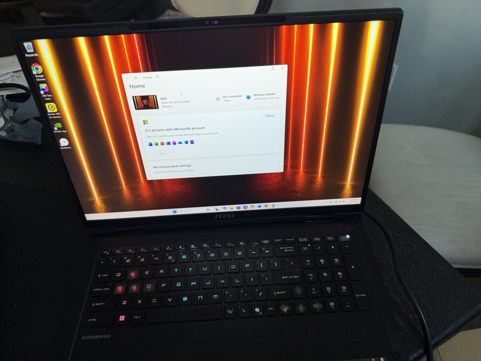 MSI Raider 18” HX Laptop Core Ultra 9 RTX 5080 64GB RAM 2TB SSD