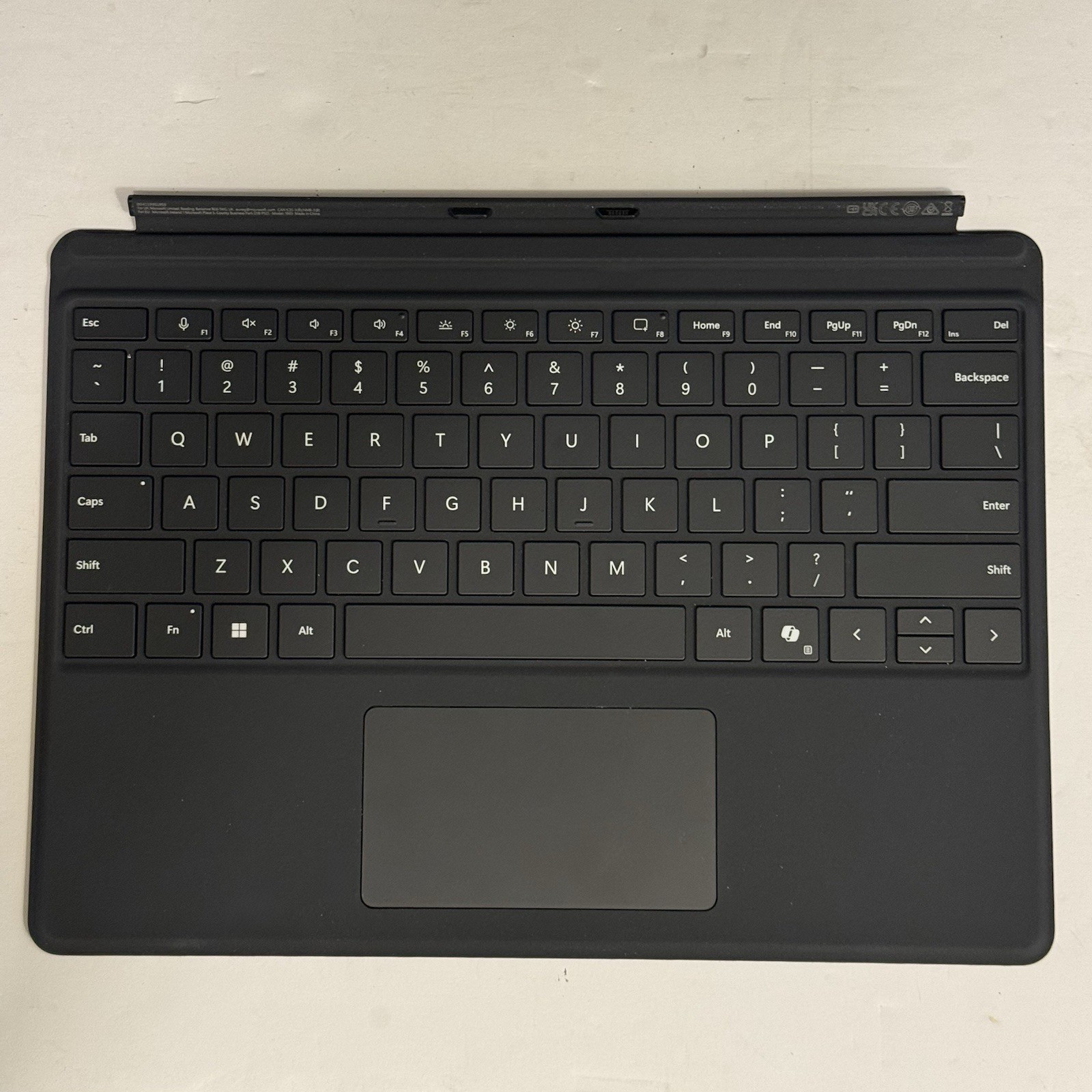LOT OF 33 — Microsoft Surface Pro *READ DESC*