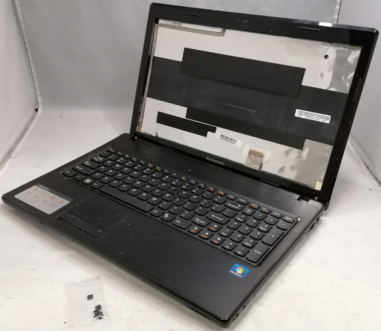 FOR PARTS 15.6″ Lenovo G575 (AMD E300/NO RAM/NO HDD)