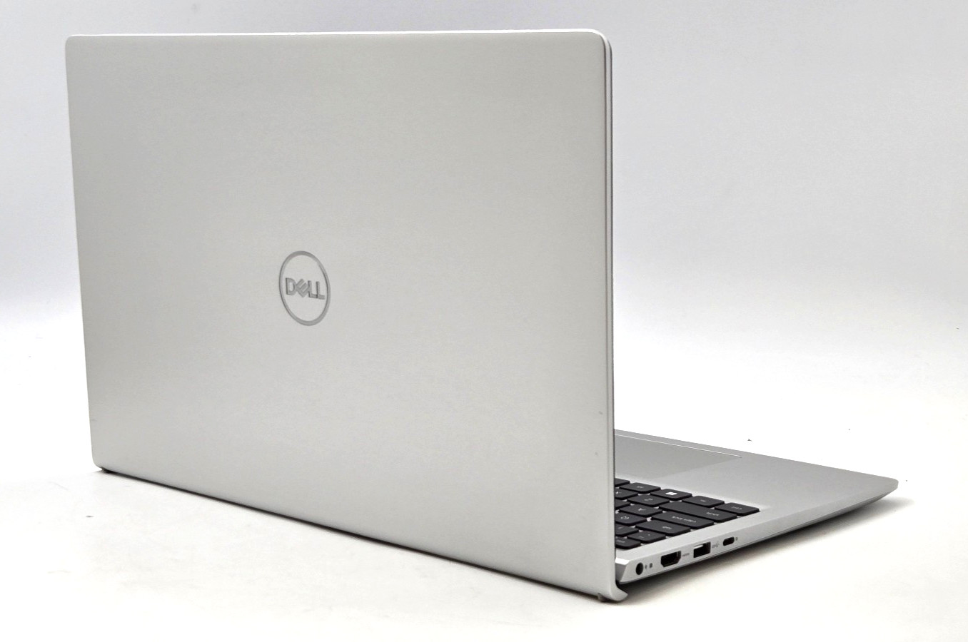 Dell 15″ DC15250 Laptop PC FHD Intel Core i7-13th 16GB Ram + 1TB Win 11, Camera.