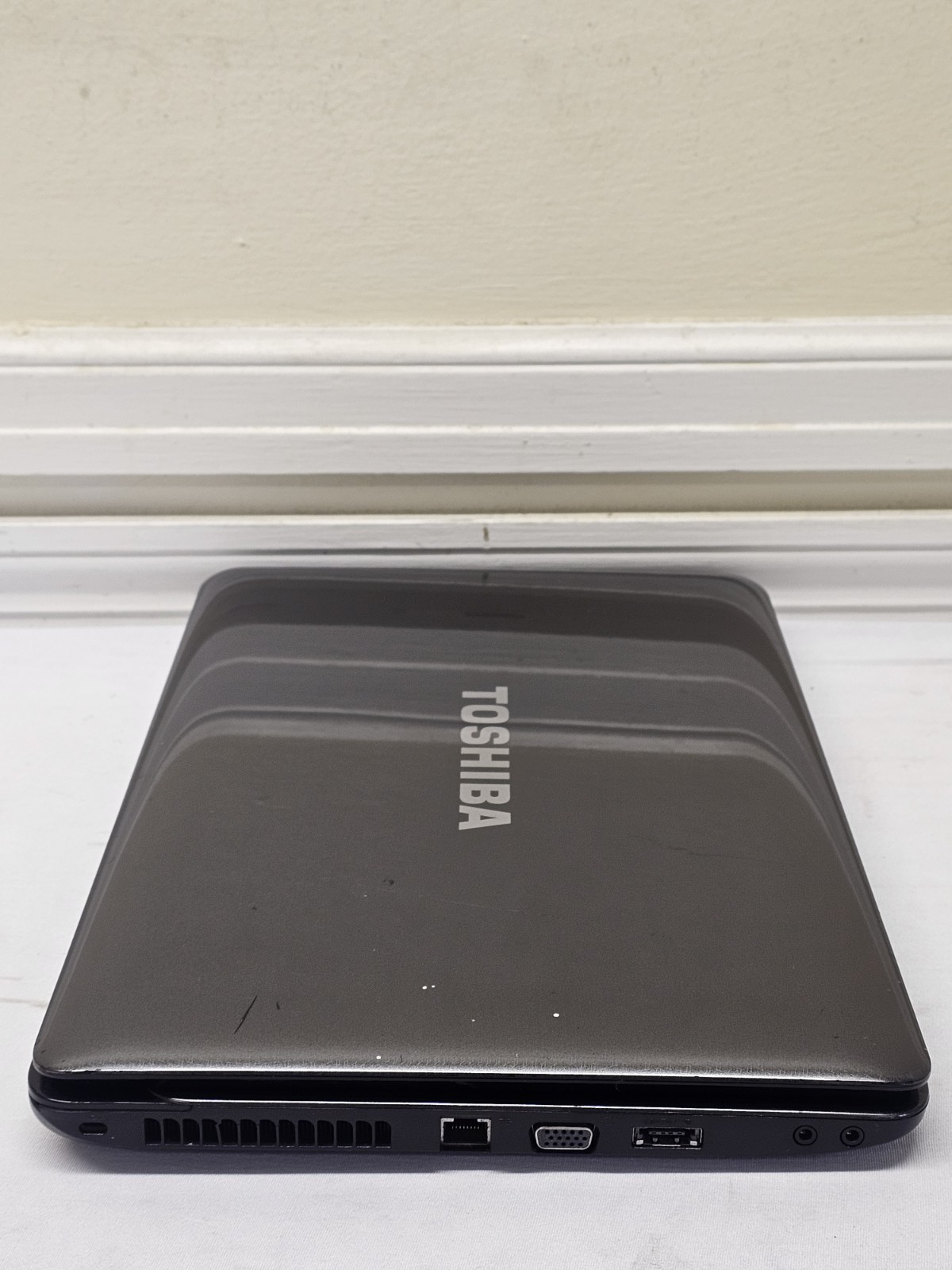 Toshiba Satellite L655-S5150 Laptop – Pentium P6200 – Parts – Read Description