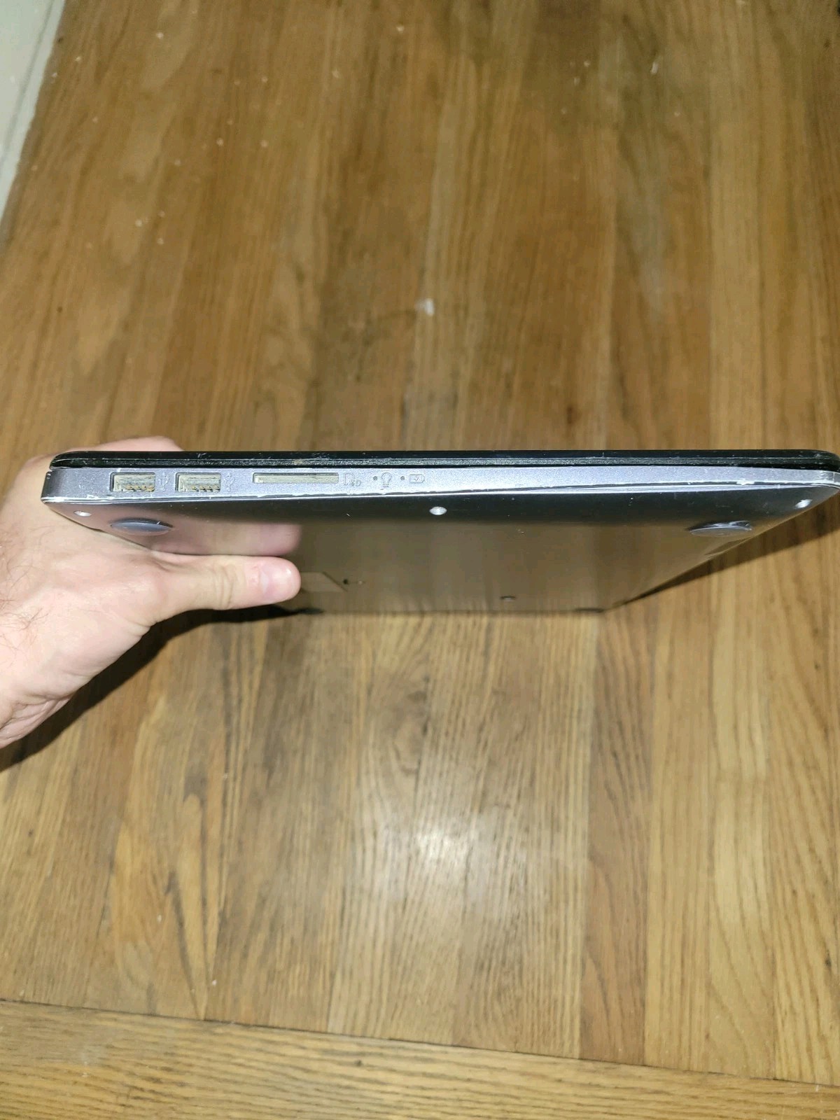 ASUS VivoBook F510Q 15.6″ AMD A12-9720P@2.7GHz 4GB RAM Win10
