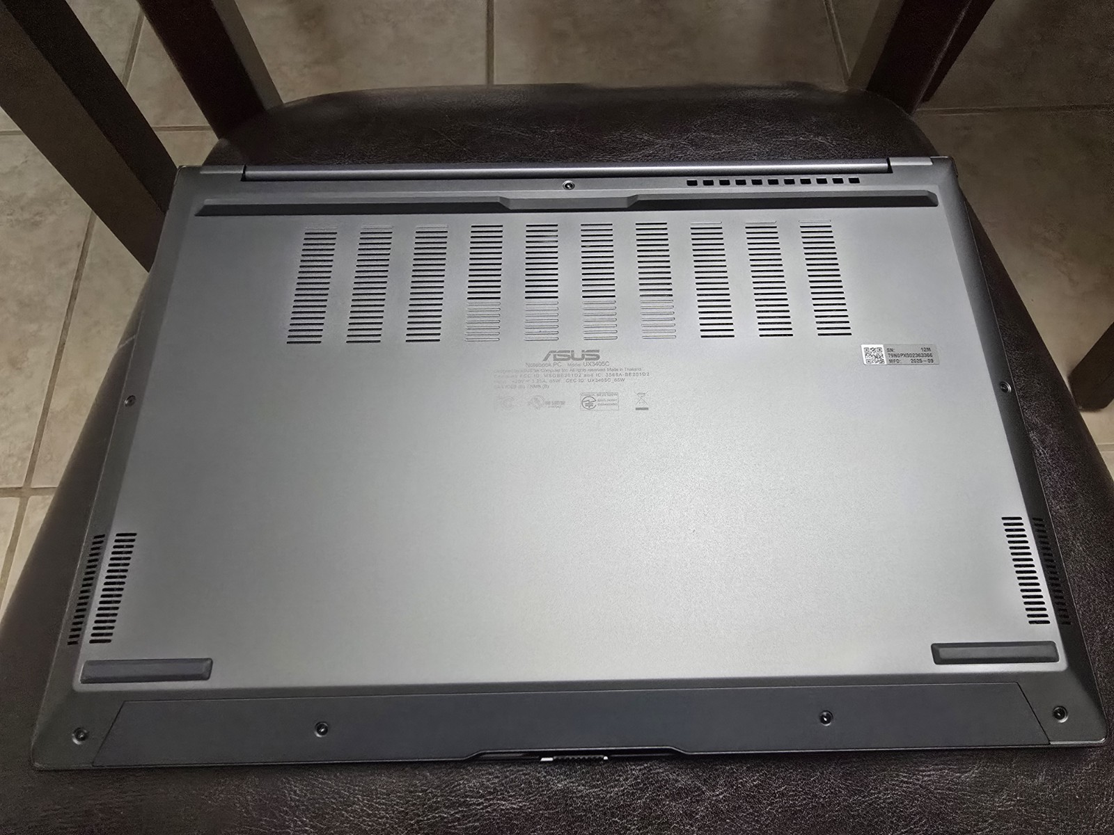 ASUS Zenbook 14″ OLED Touch Laptop Ultra 9 285H 32GB 1TB UX3405C Laptop