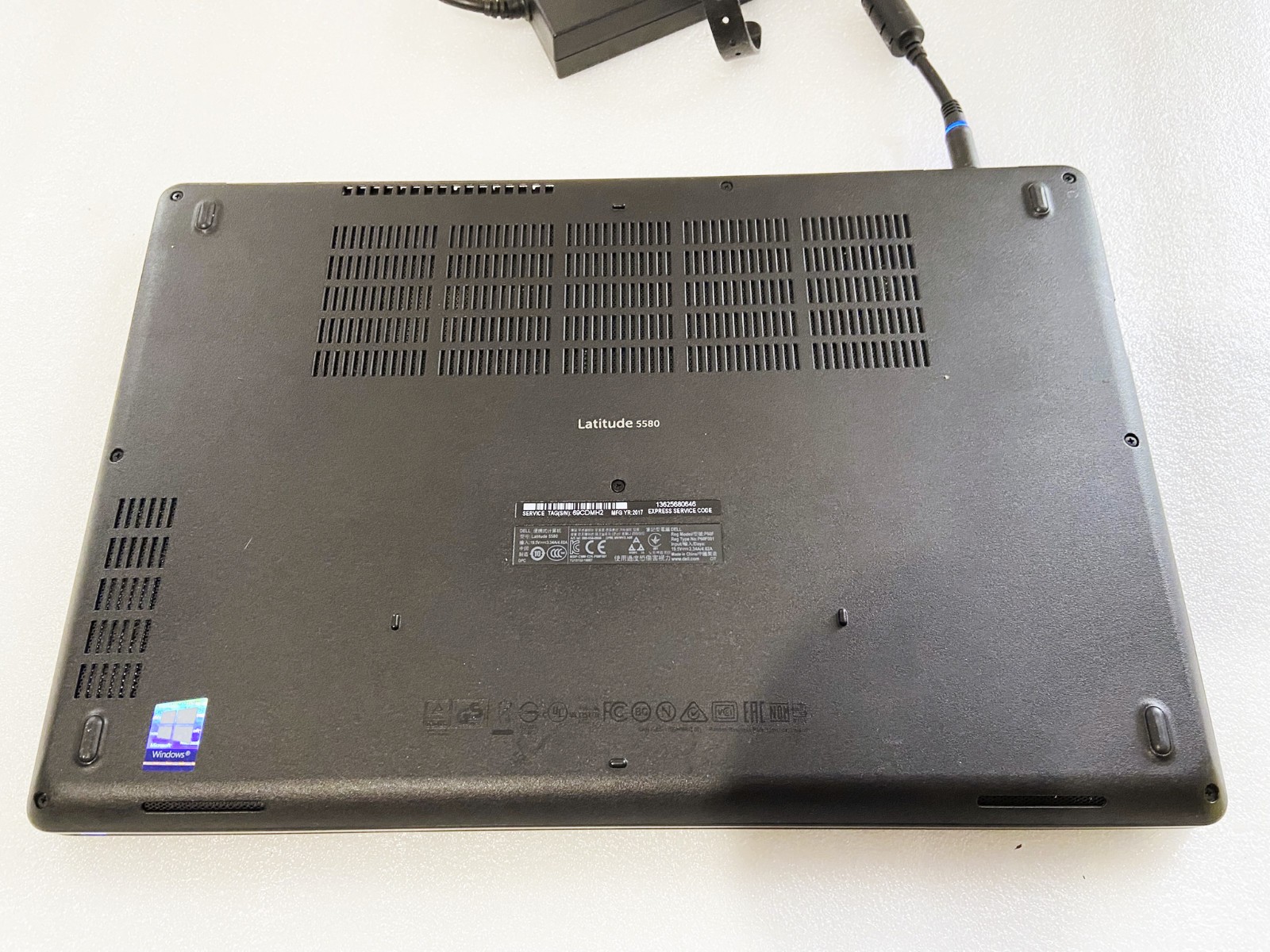 Dell Latitude 5580: 7th Gen Intel™ Core i5; 16GB RAM Laptop [Win 11 Pro 25H2]