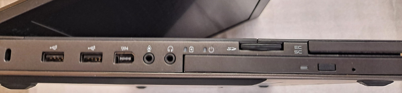 Dell M6600 17.3” laptop i5-2520 @2.5 gHz 256gb SSD+320gb HDD 16gb of memory