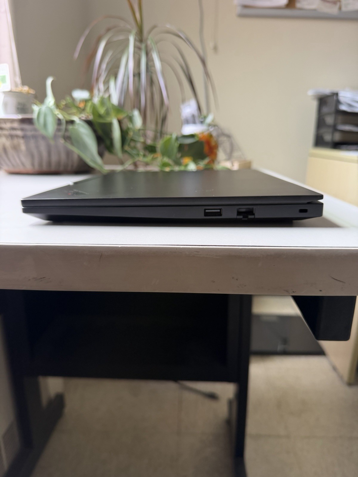 Lenovo ThinkPad E14 Gen 7 14″ WUXGA Touch Core 7 240H 16GB 1TB SSD Cam FPReader