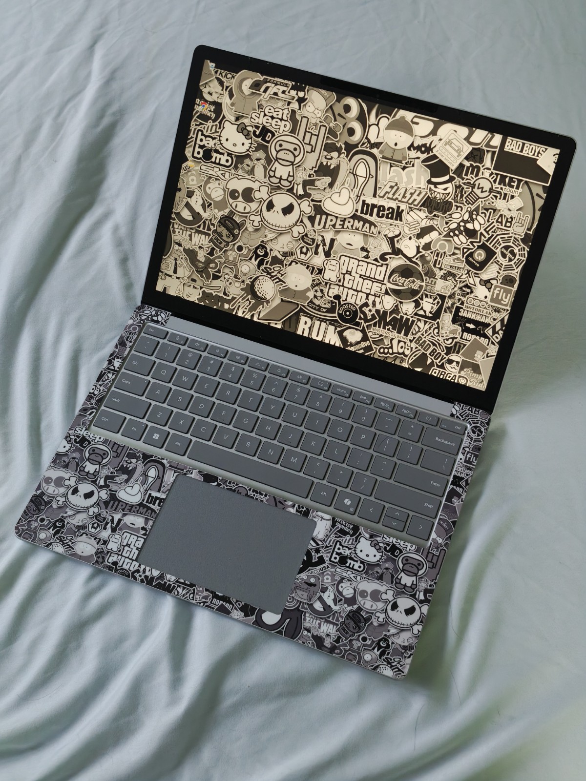 Microsoft Surface Laptop 6 for Business 13.5″ i7 165H 64gb 1tb Touch/Pen Support