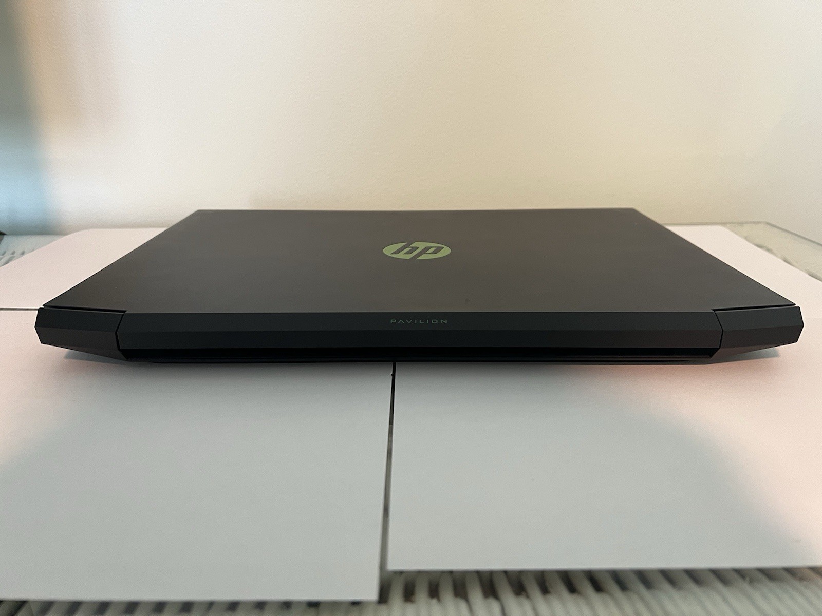 HP Pavilion Gaming Laptop 15-EC0013DX Ryzen 5 GTX 1050 16GB RAM 256GB + 1TB SSD
