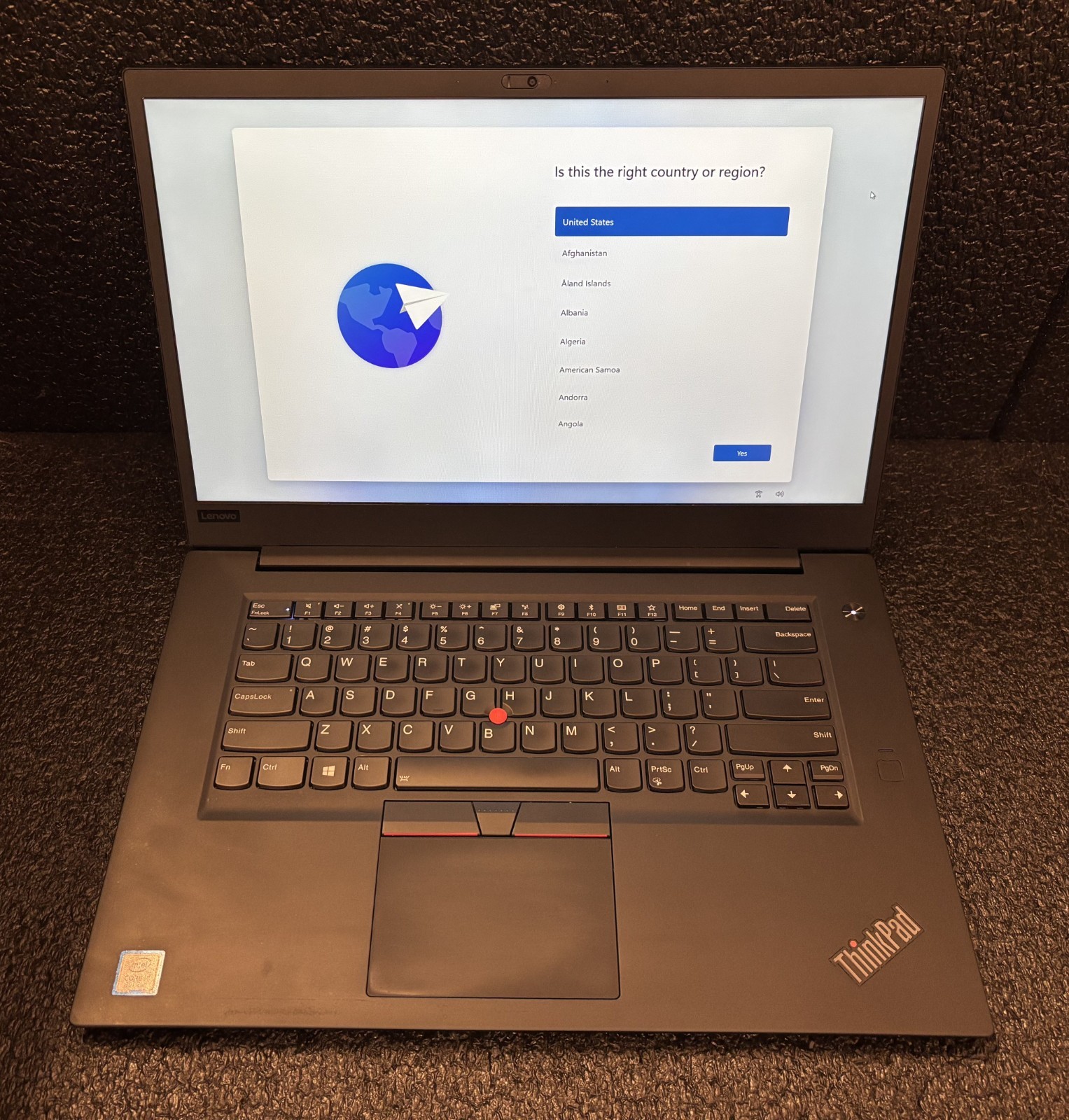 Lenovo ThinkPad X1 Extreme G1 15.6″ FHD i7-8750H | 2.20GHz | 16GB | 512GB | W11H