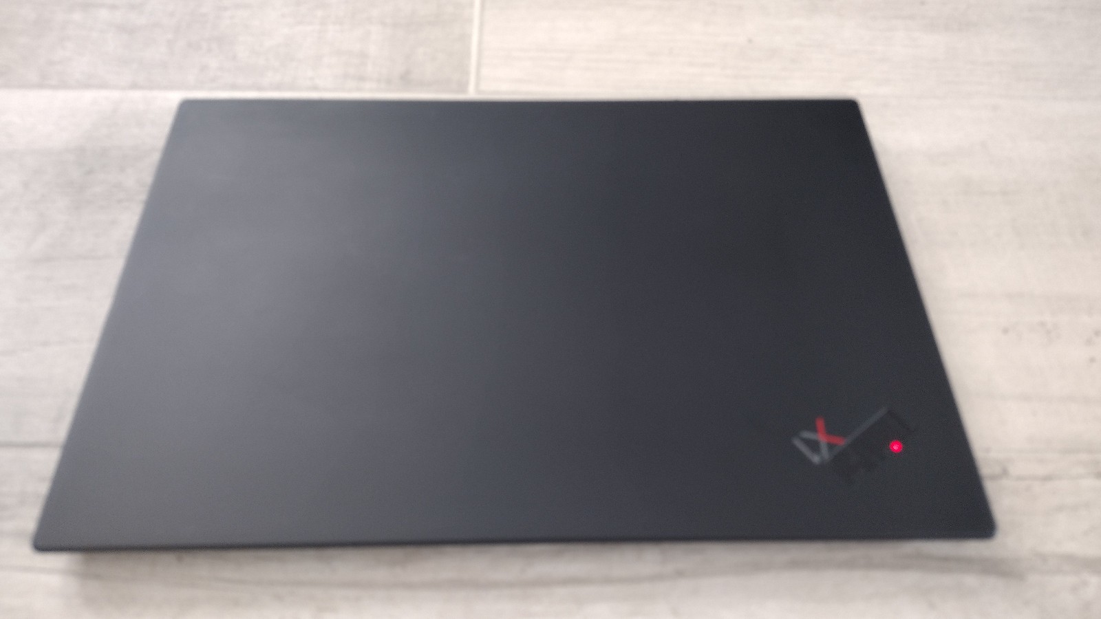 Cheap! Lenovo ThinkPad X1 Carbon Gen 8 14″ Laptop i7-10510 16GB 256GB Backlit