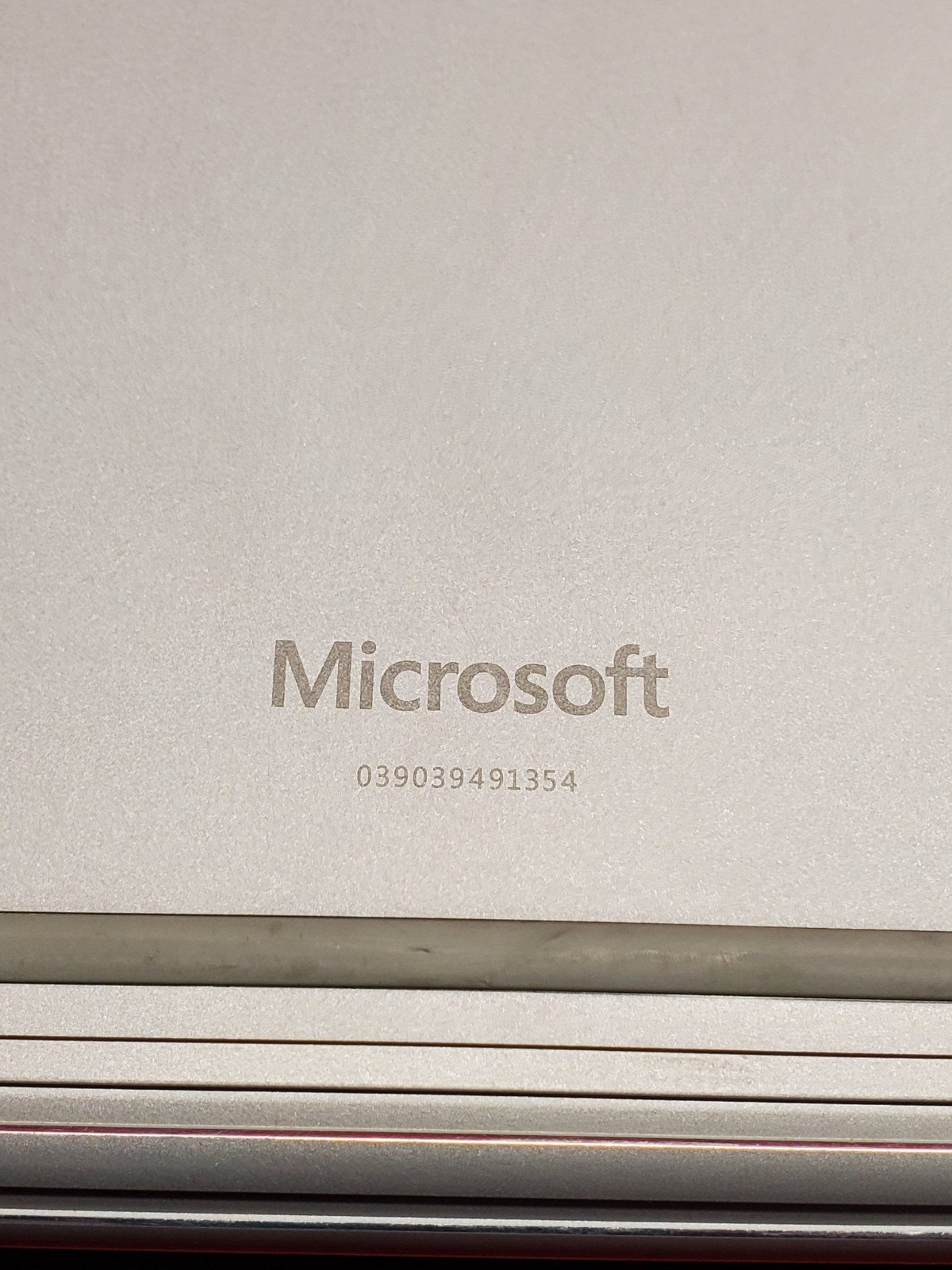 Microsoft Surface Book 2 13.5″ i5 8350U 1.70GHz/ 8GB / 256GB SSD #2934