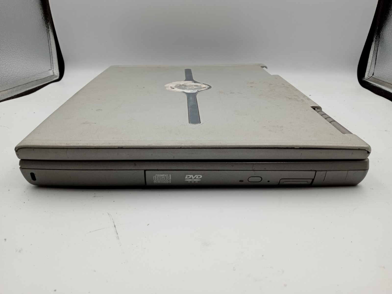Dell Inspiron 8600 15.4″ Laptop Intel Pentium M 1.5GHz Nvidia FX5200 – READ -RR