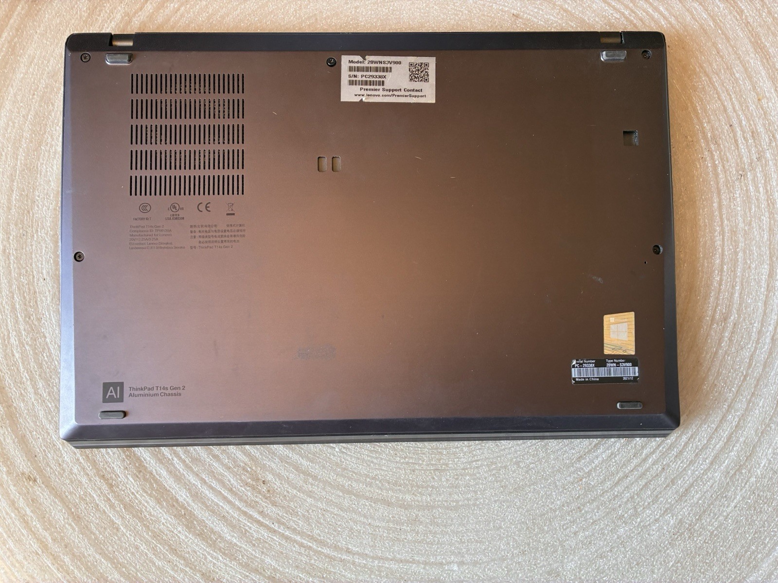 LENOVO T14s Gen2 Touchscreen i7-1185G7 3.00 GHz 32GB RAM No SSD