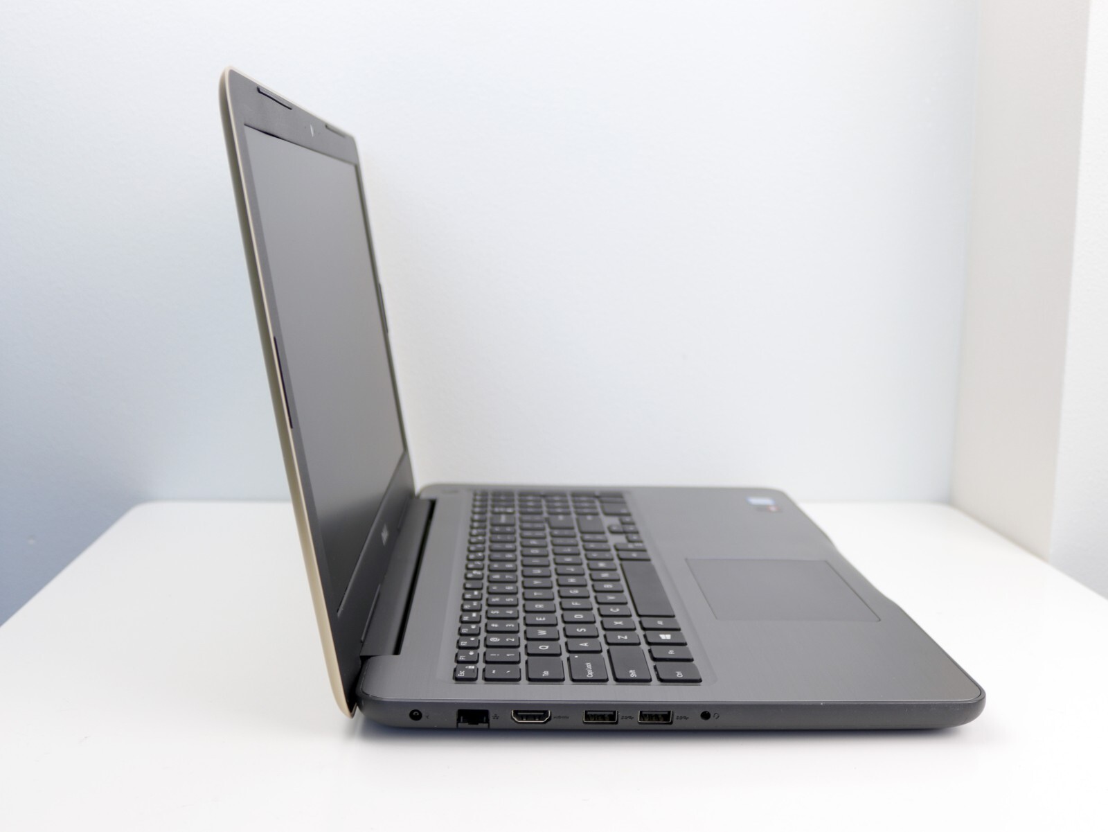 DELL INSPIRON 5567 15.6″ FULL HD CORE I7-7500U 16GB 512GB SSD RADEON R7 M440 W11