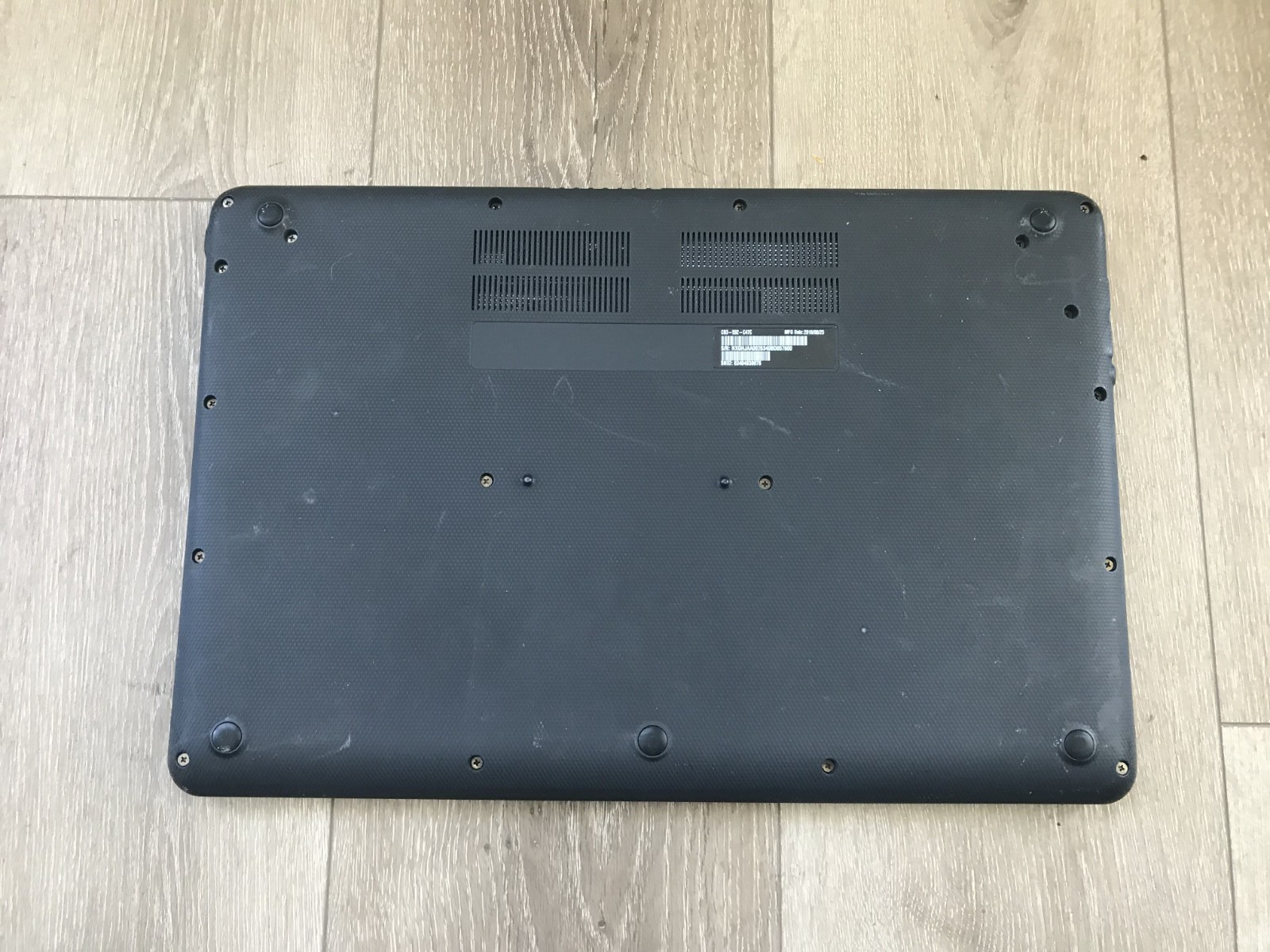 Acer N15Q9 CB3-532-C47C Chromebook 15.6″ Intel Celeron 1.6 GHz 2GB Ram 16 GB SSD