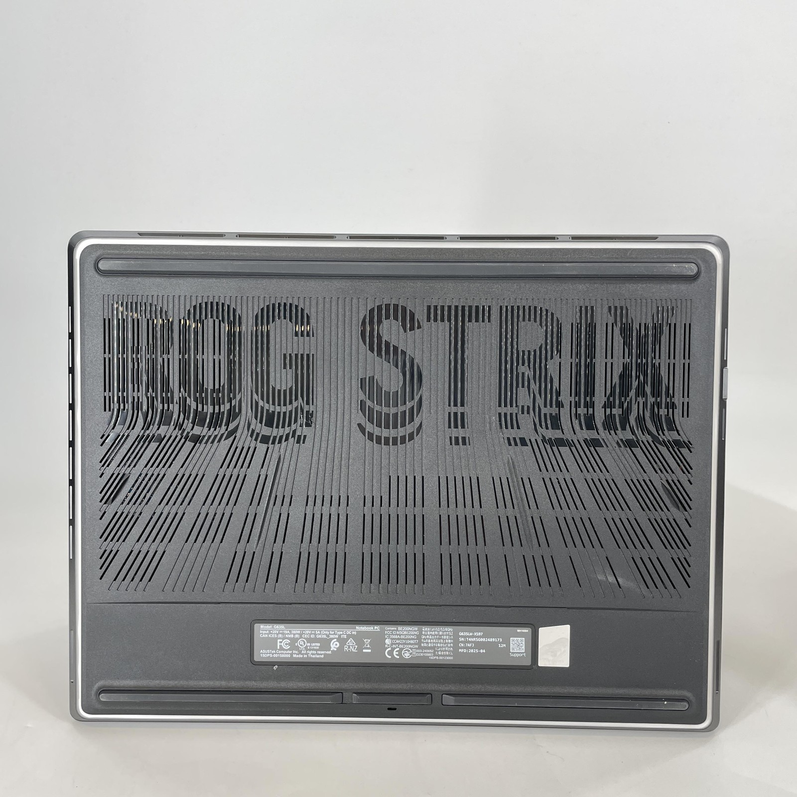 Asus ROG Strix Scar 16 G635 240Hz QHD+ 2.7GHz Ultra 9 275HX 64GB 2TB RTX 5080