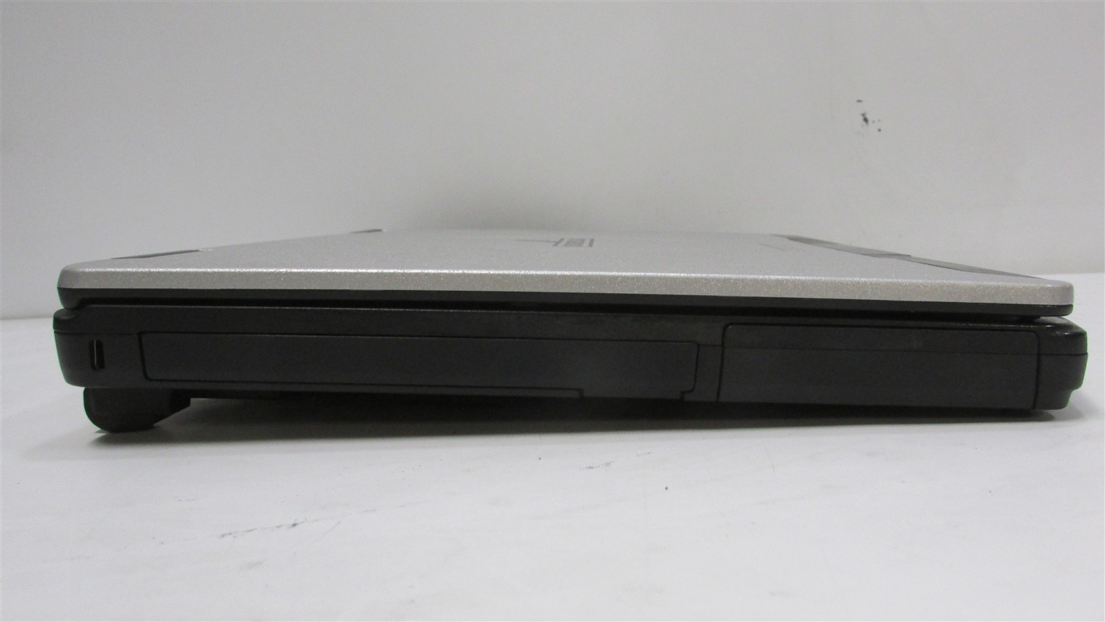 Panasonic Toughbook CF-54 MK3 i5-7300U 2.6GHz 8GB 500GB HDD 14″ W10P BIOS LOCK