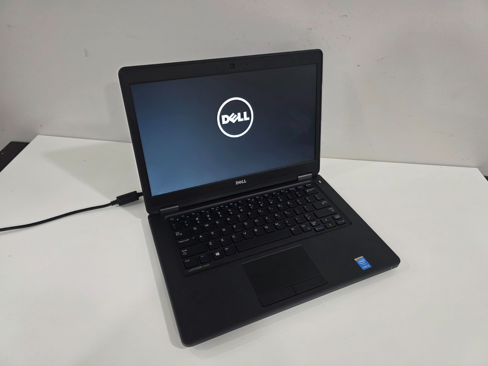 Dell Latitude E5450 Intel i5-5200U 4GB Webcam Bluetooth