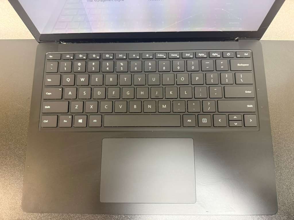 Microsoft Surface Laptop 3 1867 i5 8GB 256GB Black – BROKEN SCREEN