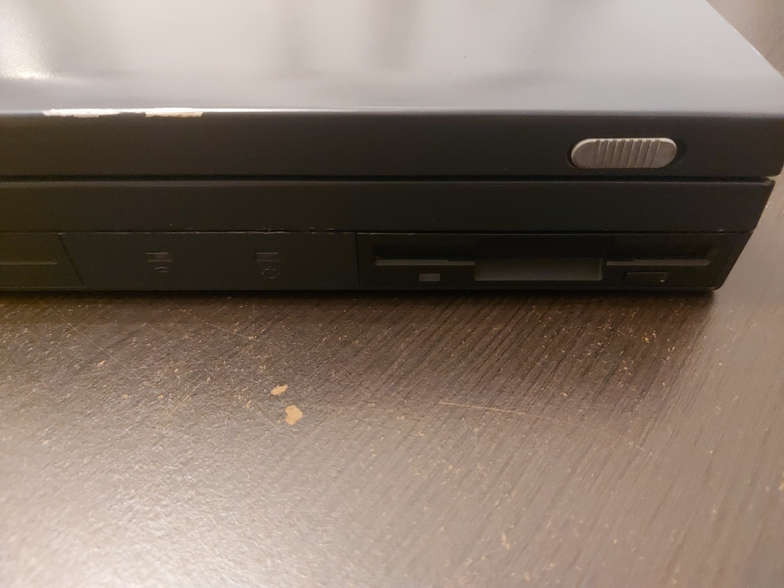 Extreme Rare Mitac 3025D Laptop with Intel 386SX (Released 1991)