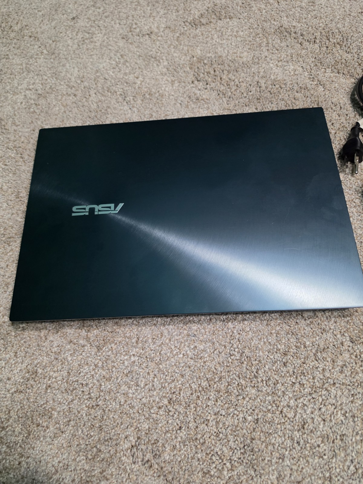 Asus Zenbook Pro Duo 15 Oled- Core i9 11th Gen, Rtx 3080, 32gb Ram, 1tb Ssd