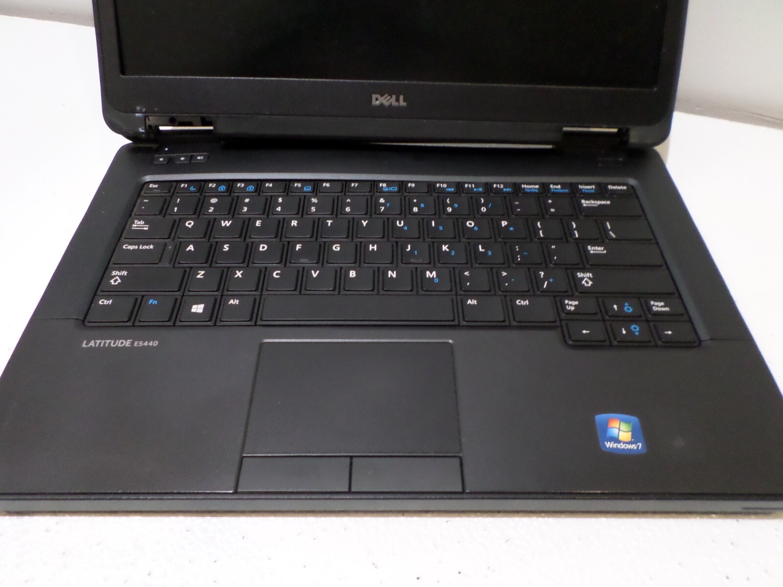 Dell Latitude E5440 Laptop – Intel Core i3 4th Gen, No HDD, No RAM – DAMAGED