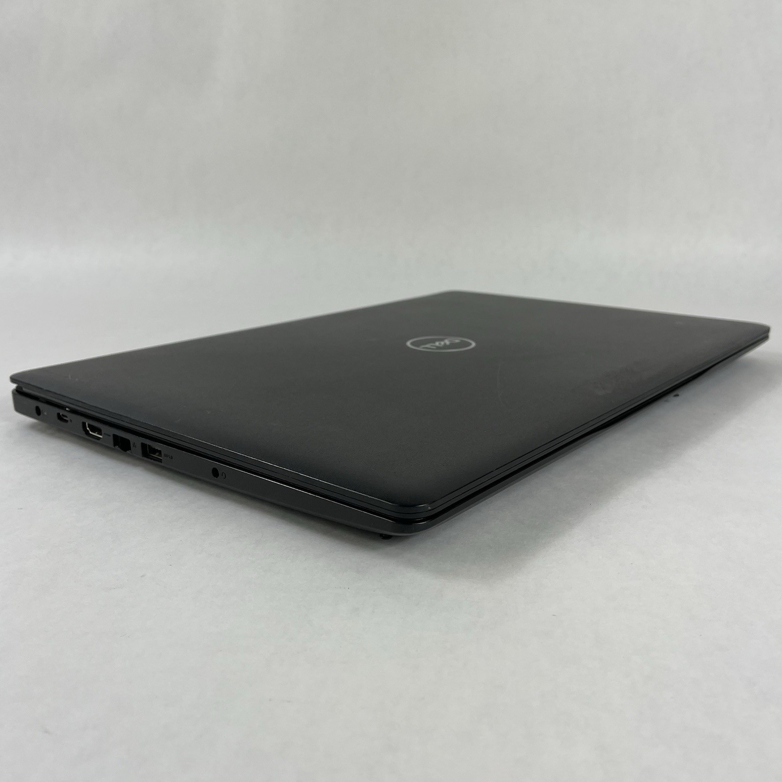 Dell Latitude 3590 15.6″ i5-8250U 1.60 GHz 8 GB RAM No SSD No OS – Bad Corner