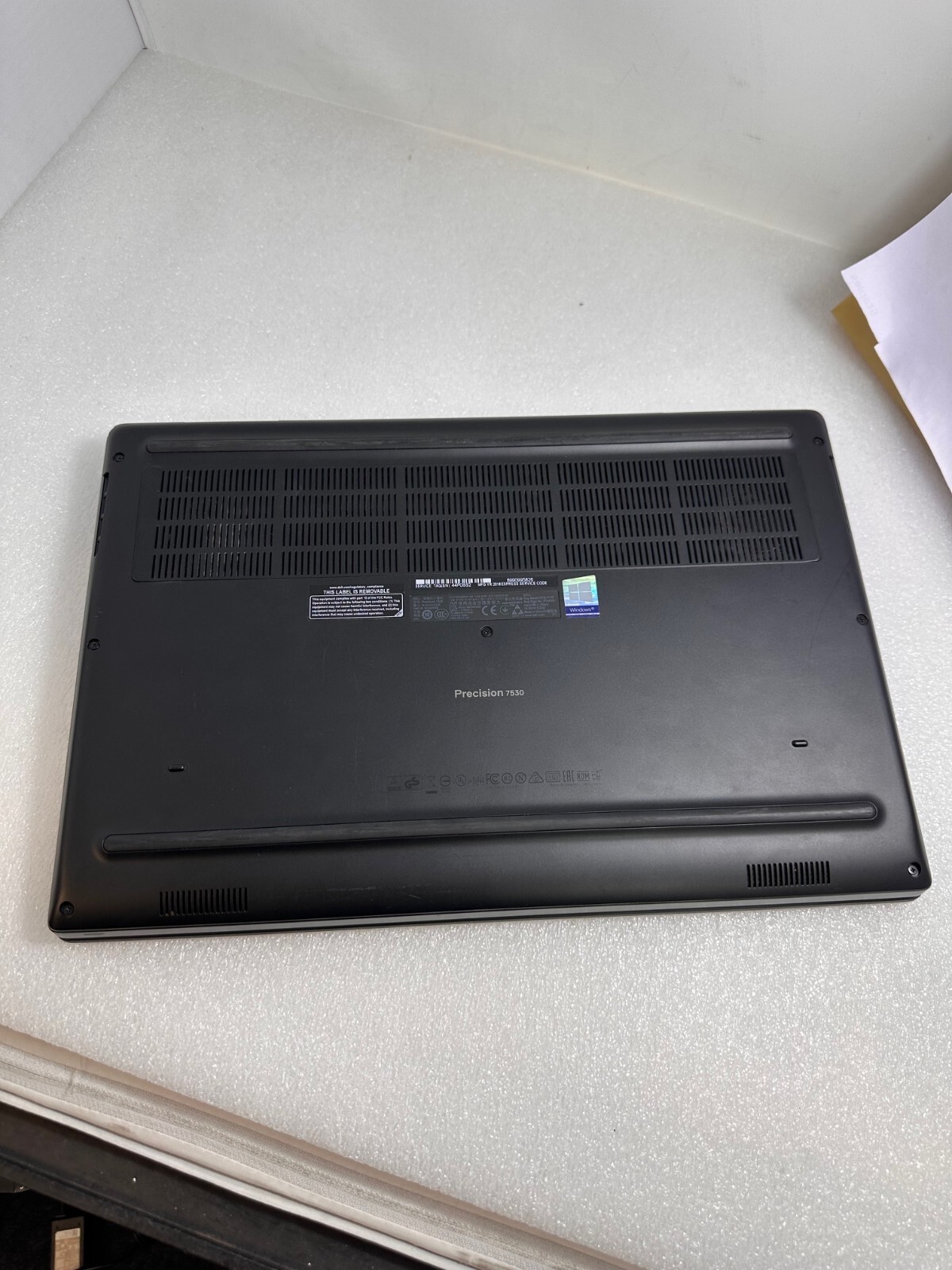 Dell Precision 7530 15″ FHD XEON E-2176M 2.70GHz 64gb ram 1tb PCIe