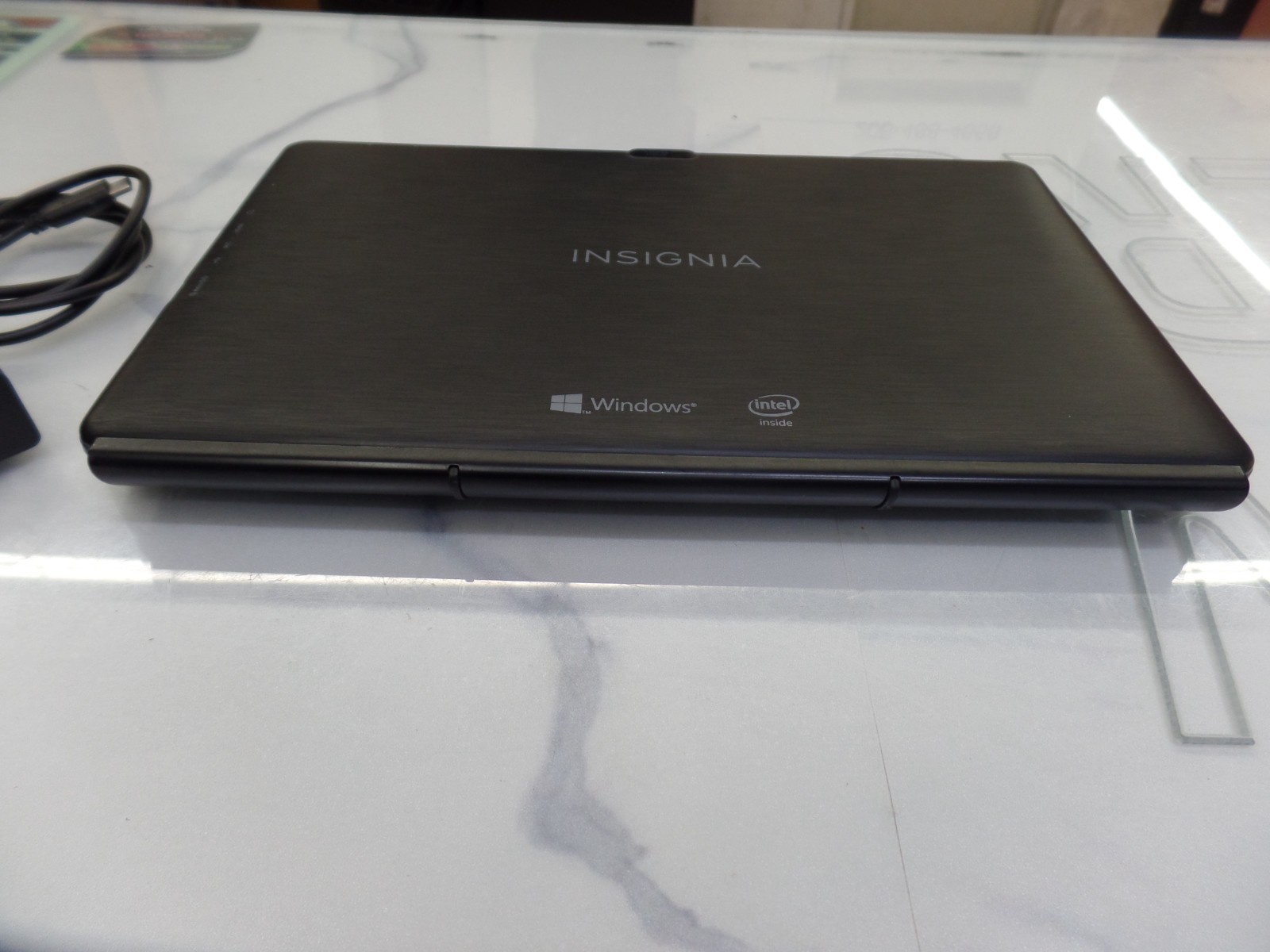 11.6″ Insignia NS-P11W7100 2GB 32GB Windows 10 1.44Ghz Intel Laptop Black