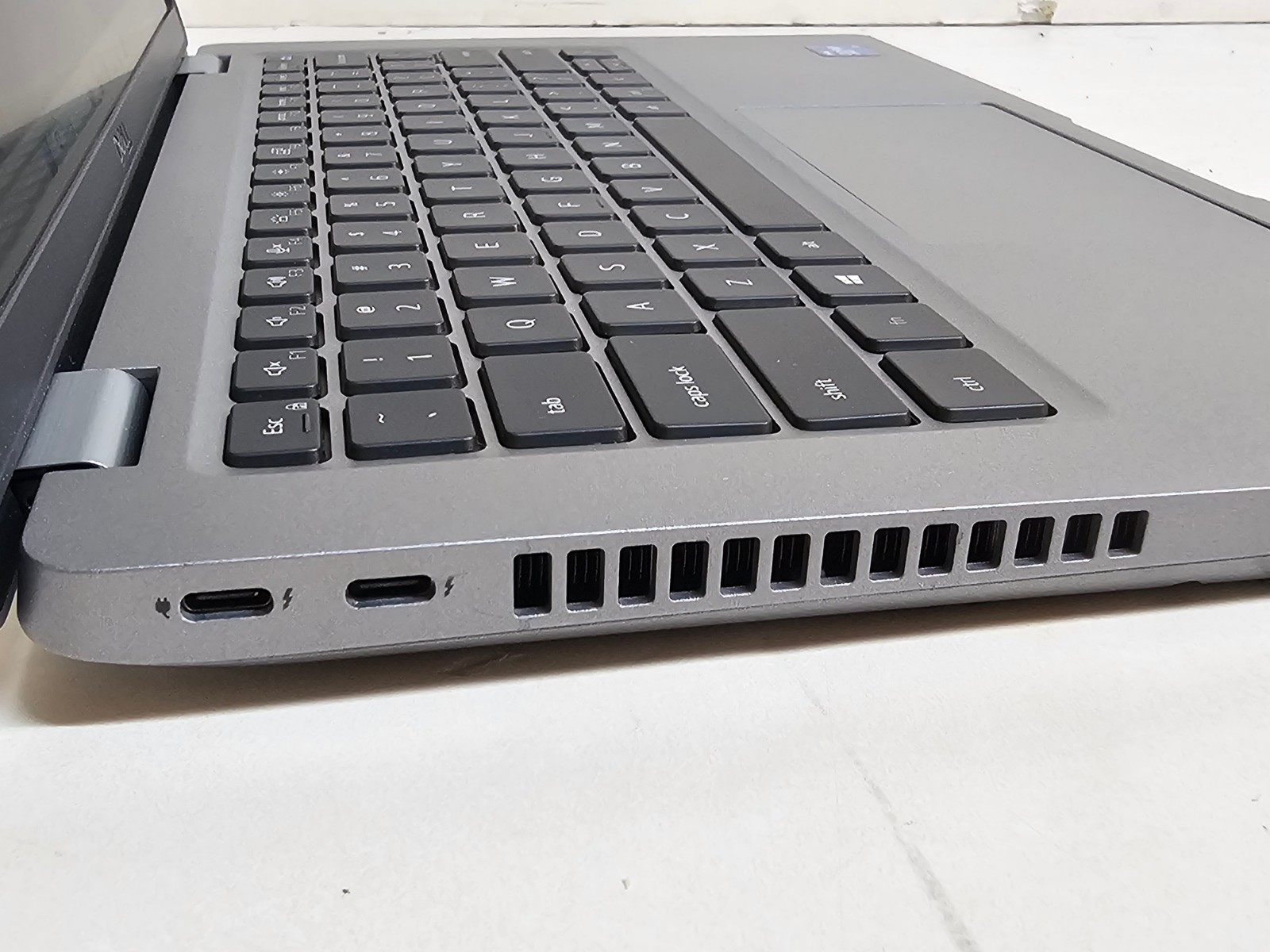 Dell Latitude 5421 Laptop – 2.5 GHz i7-11850H 16GB 512GB SSD Webcam 14″ – SP3