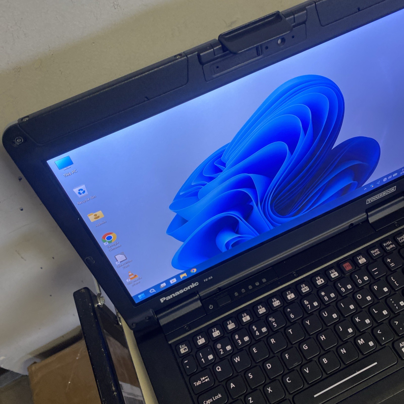 Panasonic Toughbook fz-55 i7 8665U 1.9GHz 16GB 256G SSD Win 11P GPS Bios Locked