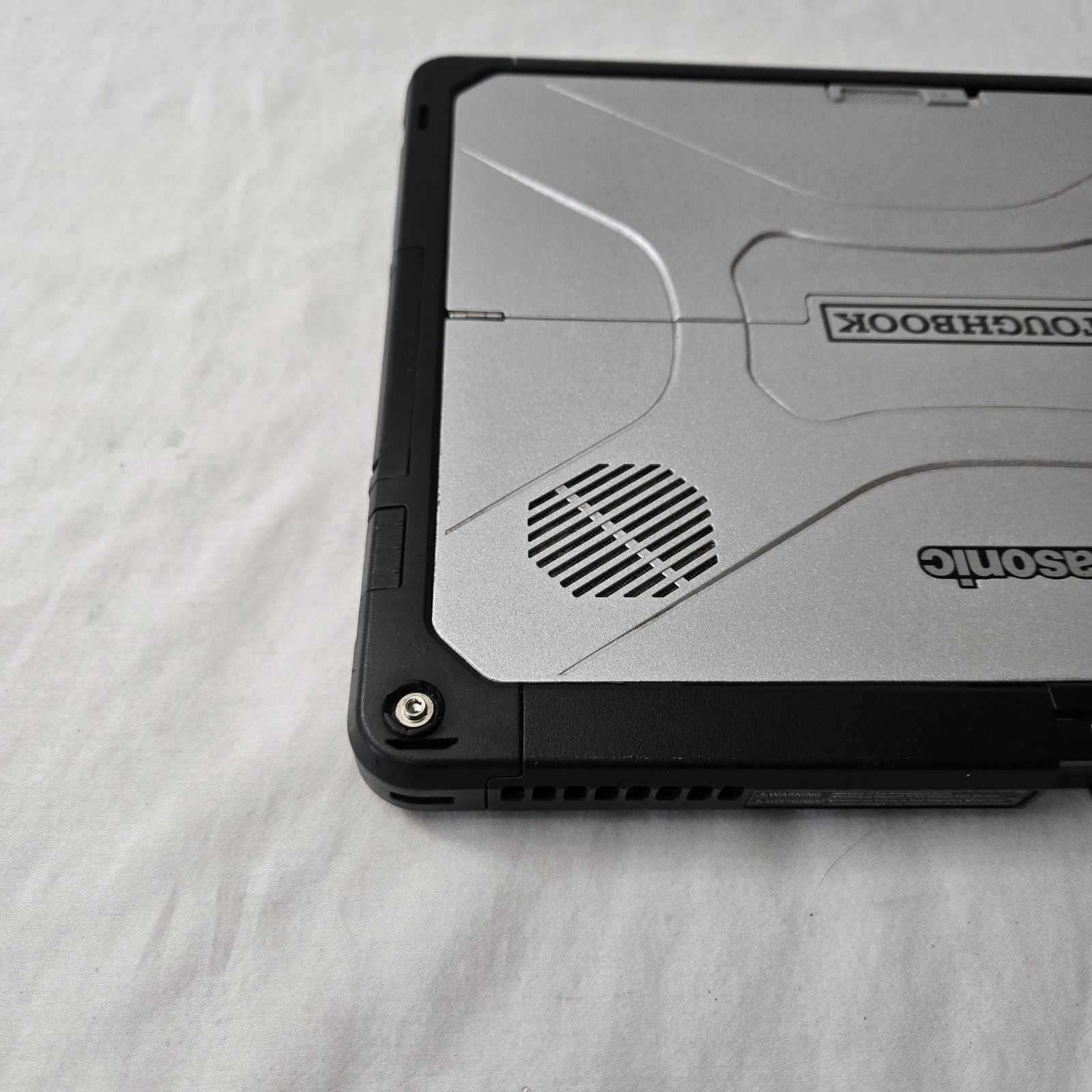 Panasonic Toughbook CF-33 i5-7300U 2.6GHz 256GB SSD 8GB Ram 4G – GPS — Grade B