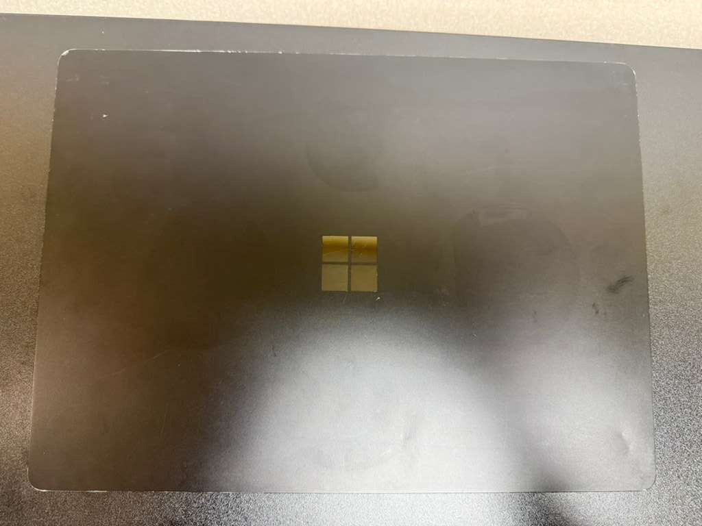 Microsoft Surface Laptop 3 13.5″ i5-1035G7 8GB 256GB – Parts/Repair