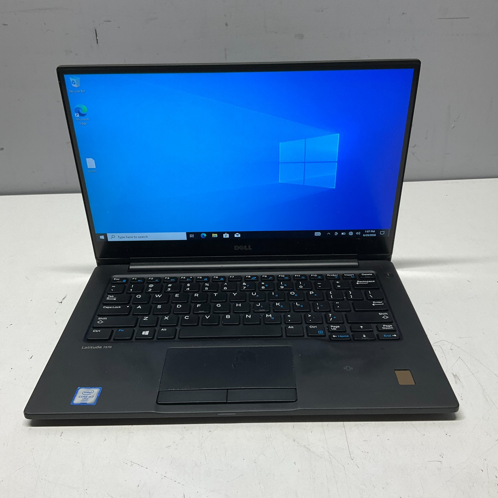 14″ Dell Latitude 7370 Laptop m7-6y75 1.20GHz 16GB RAM 256GB SSD Windows 10 Pro