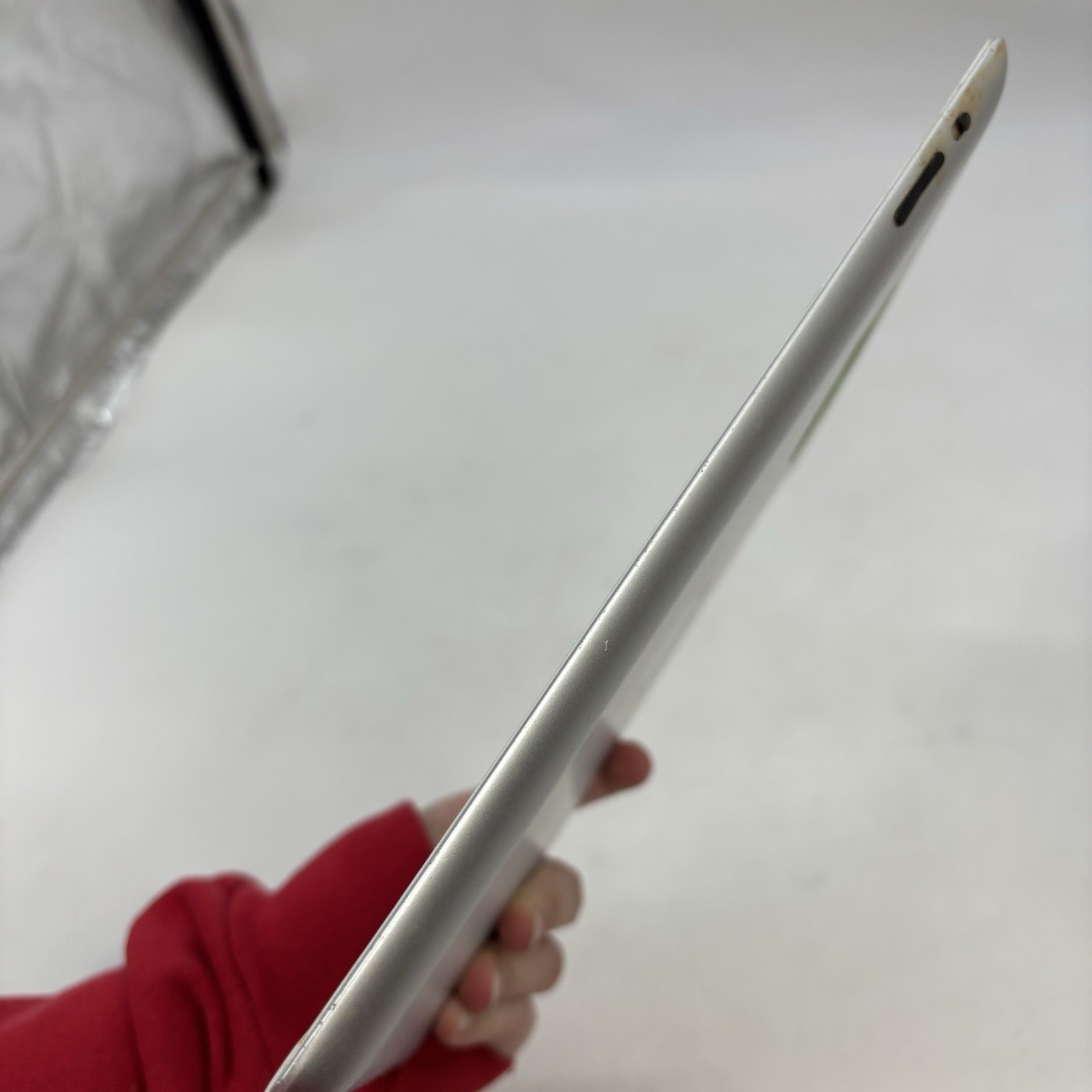 Apple iPad 2 A1395 16GB Wi-Fi Tablet Cracked Screen Broken For Parts & Repair