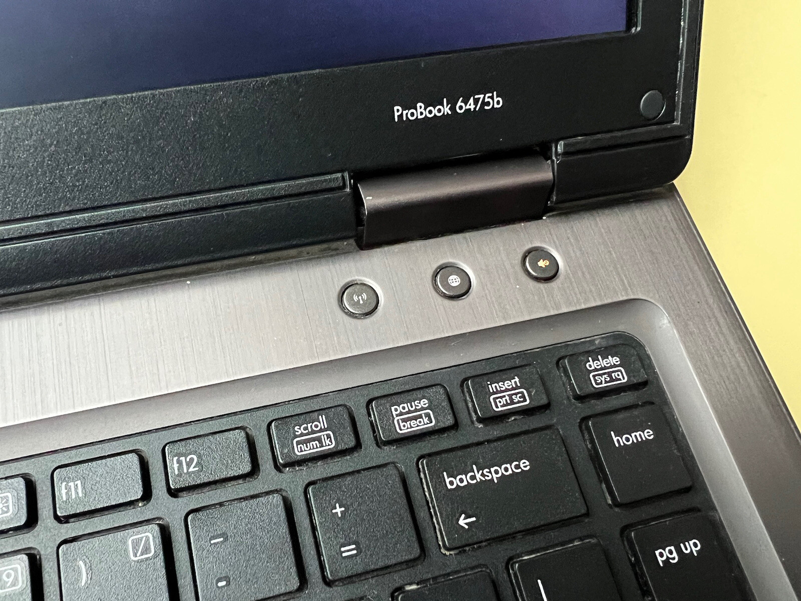 HP Probook 6475b AMD A4-4300M with Radeon Graphics 2.50GHz 4GB RAM 120GB SSD