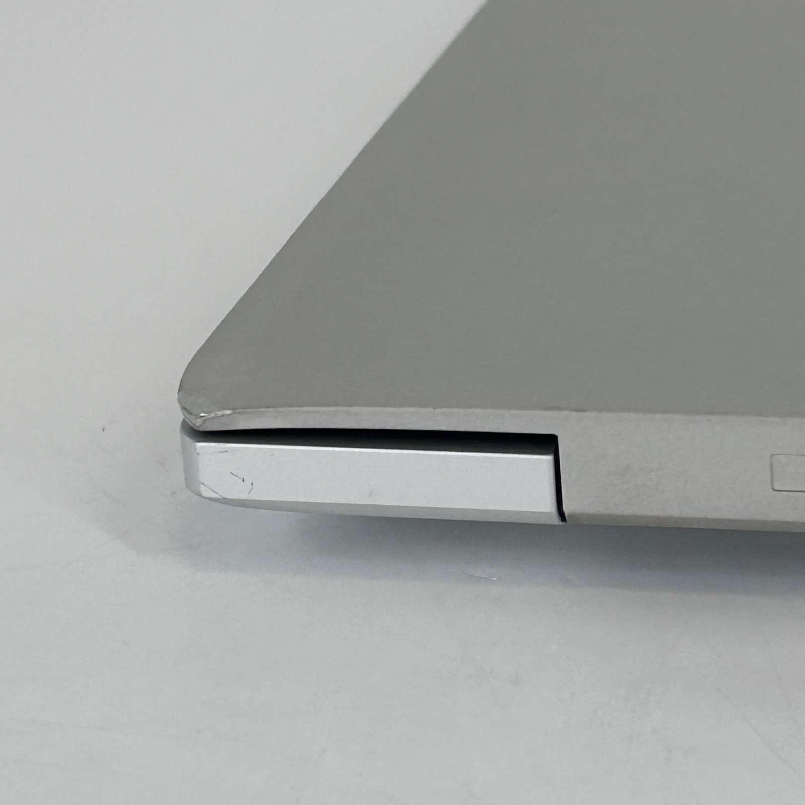 Asus Zenbook S 16 White QHD+ TOUCH 2.0 GHz Ryzen AI 9 365 24GB 1TB SSD Good